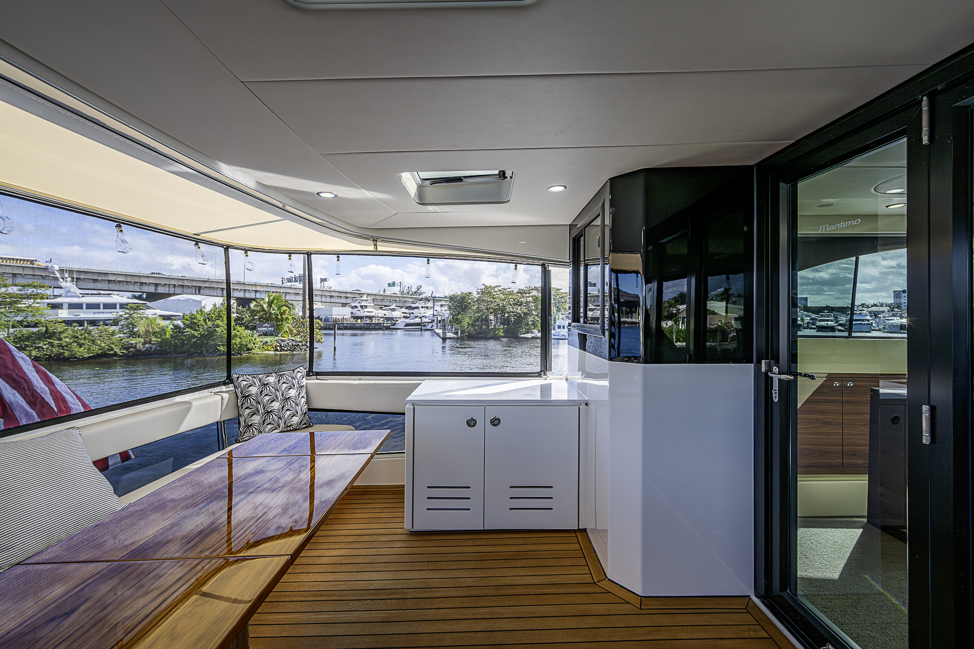 M60-26 yacht photo 39