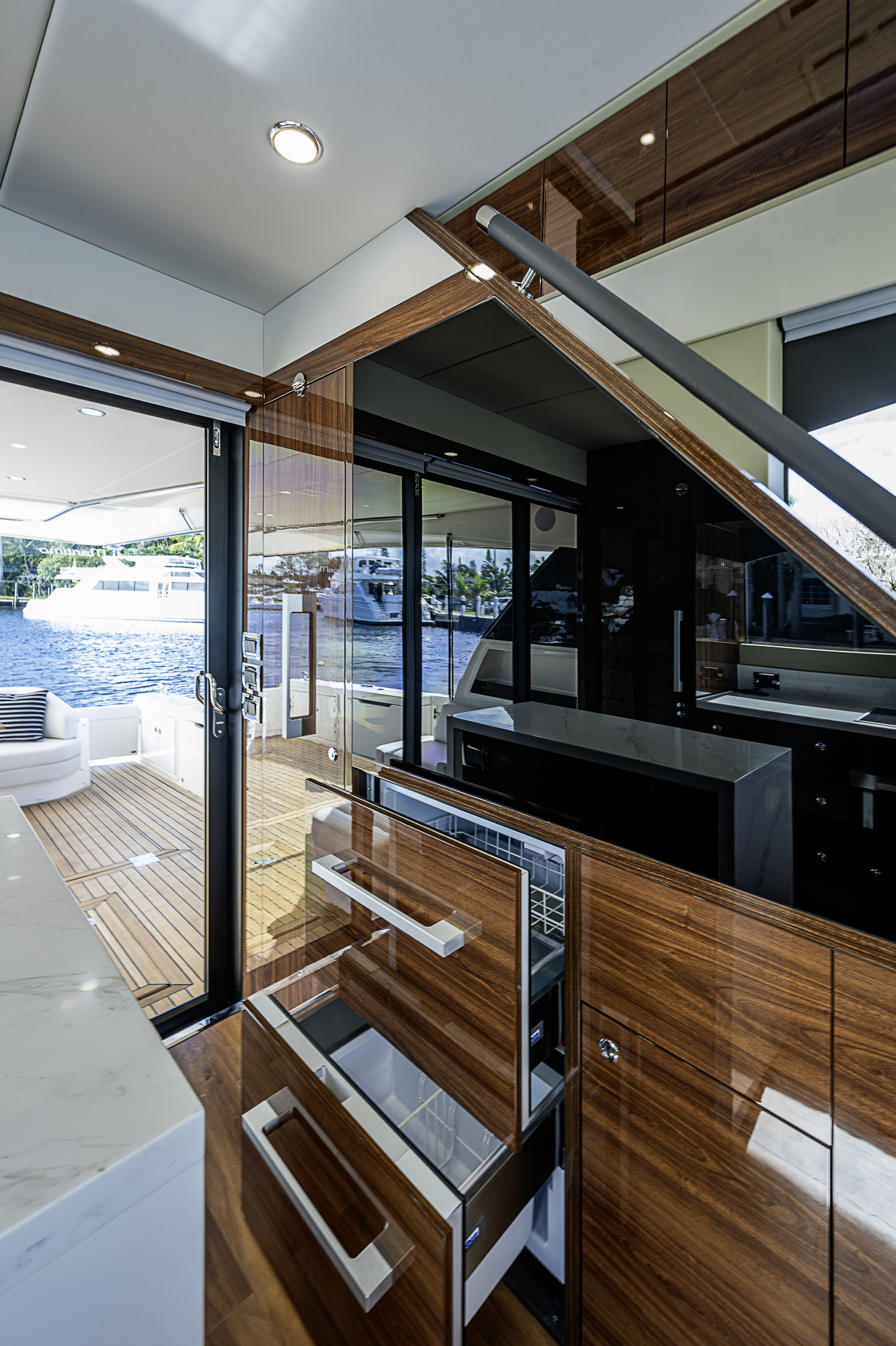 M60-26 yacht photo 80