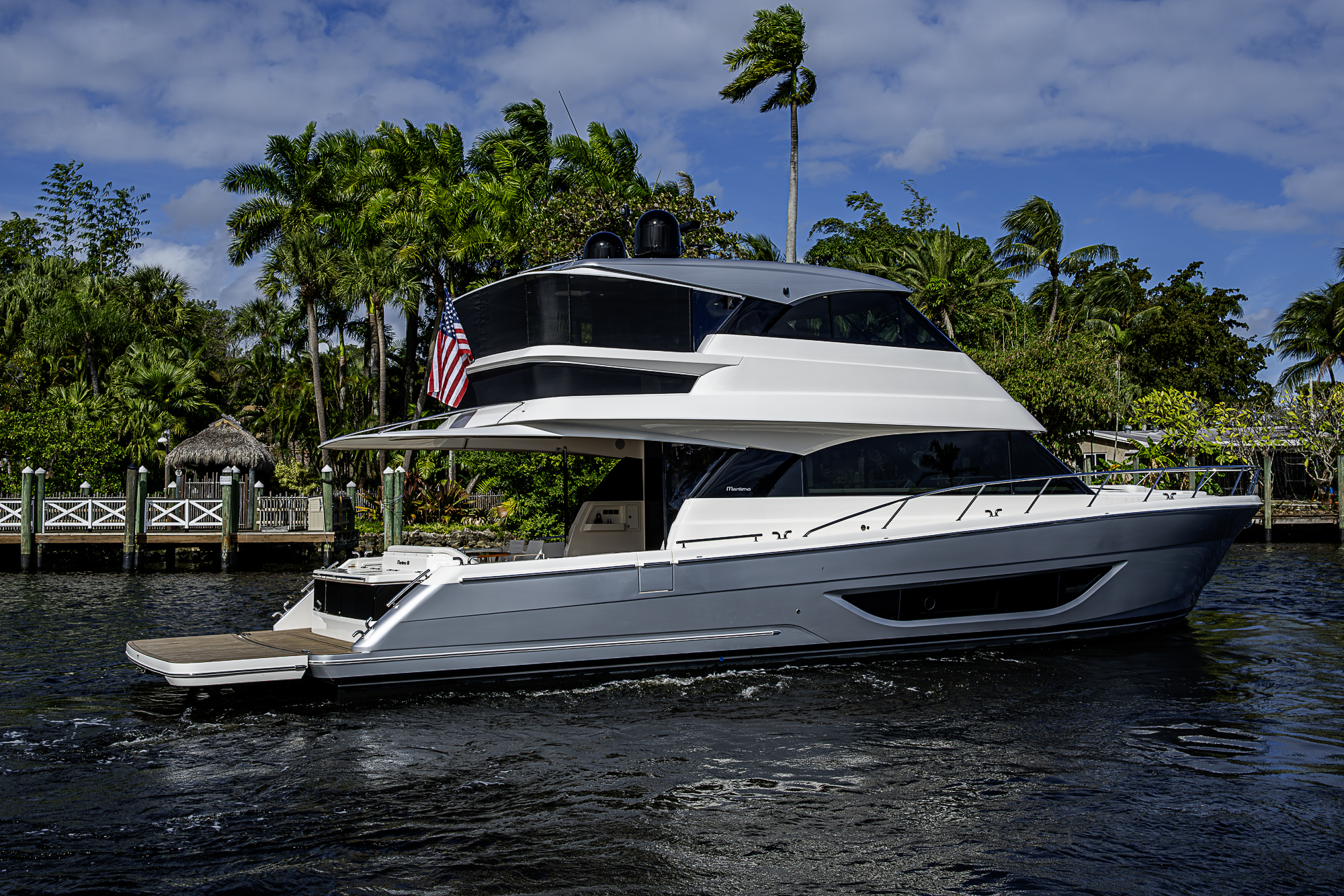 M60-26 yacht photo 11