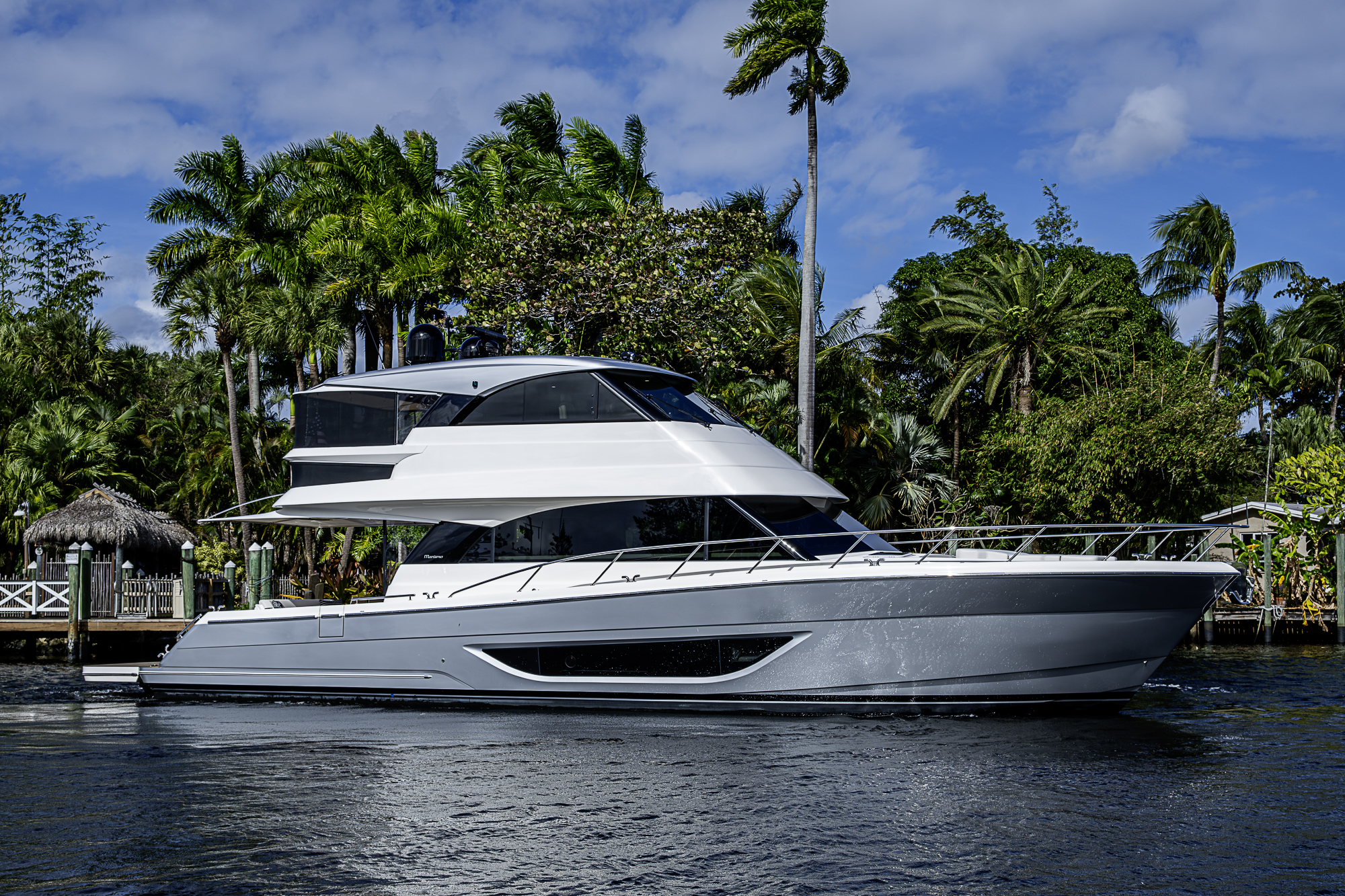 M60-26 yacht photo 15