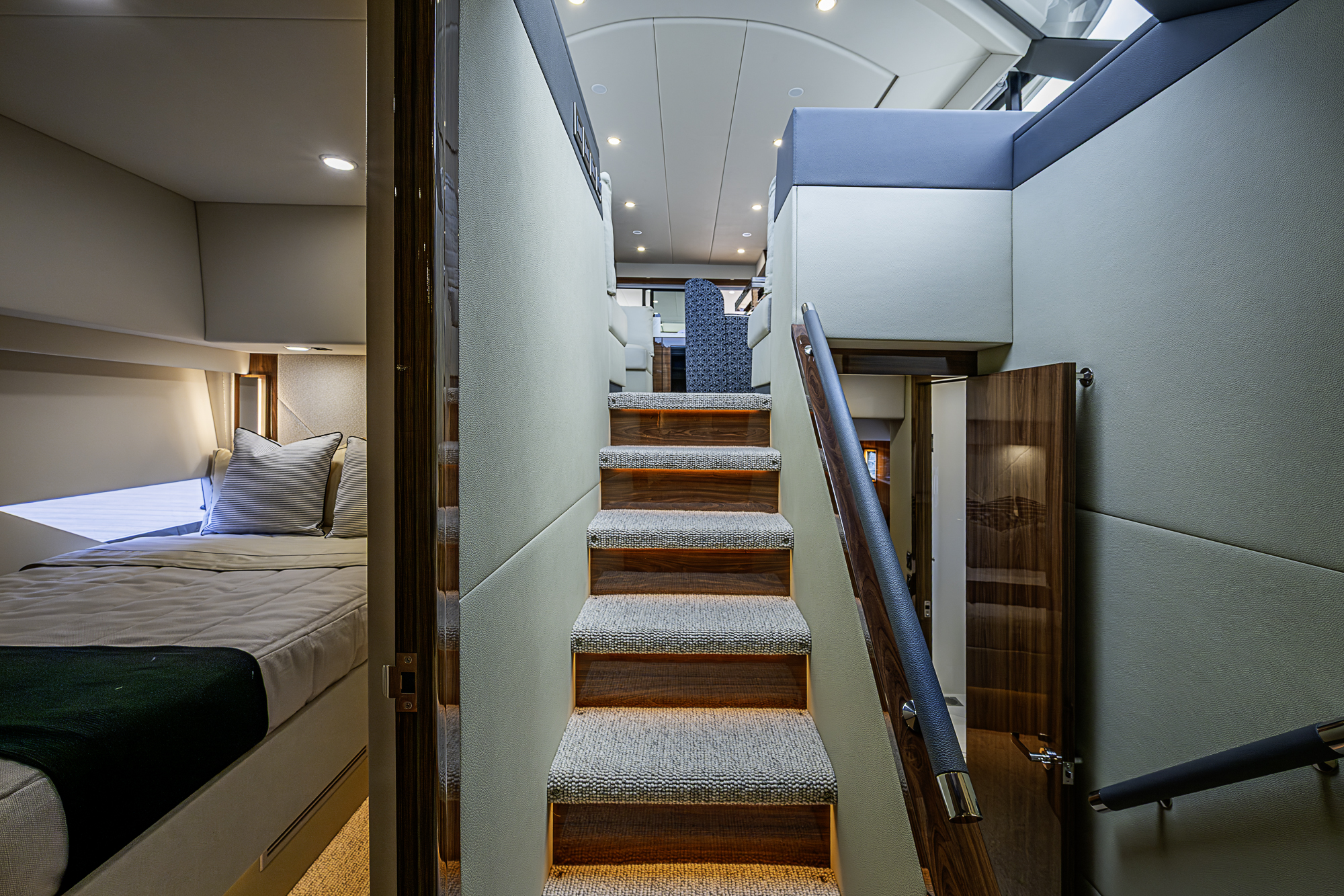 M60-26 yacht photo 120