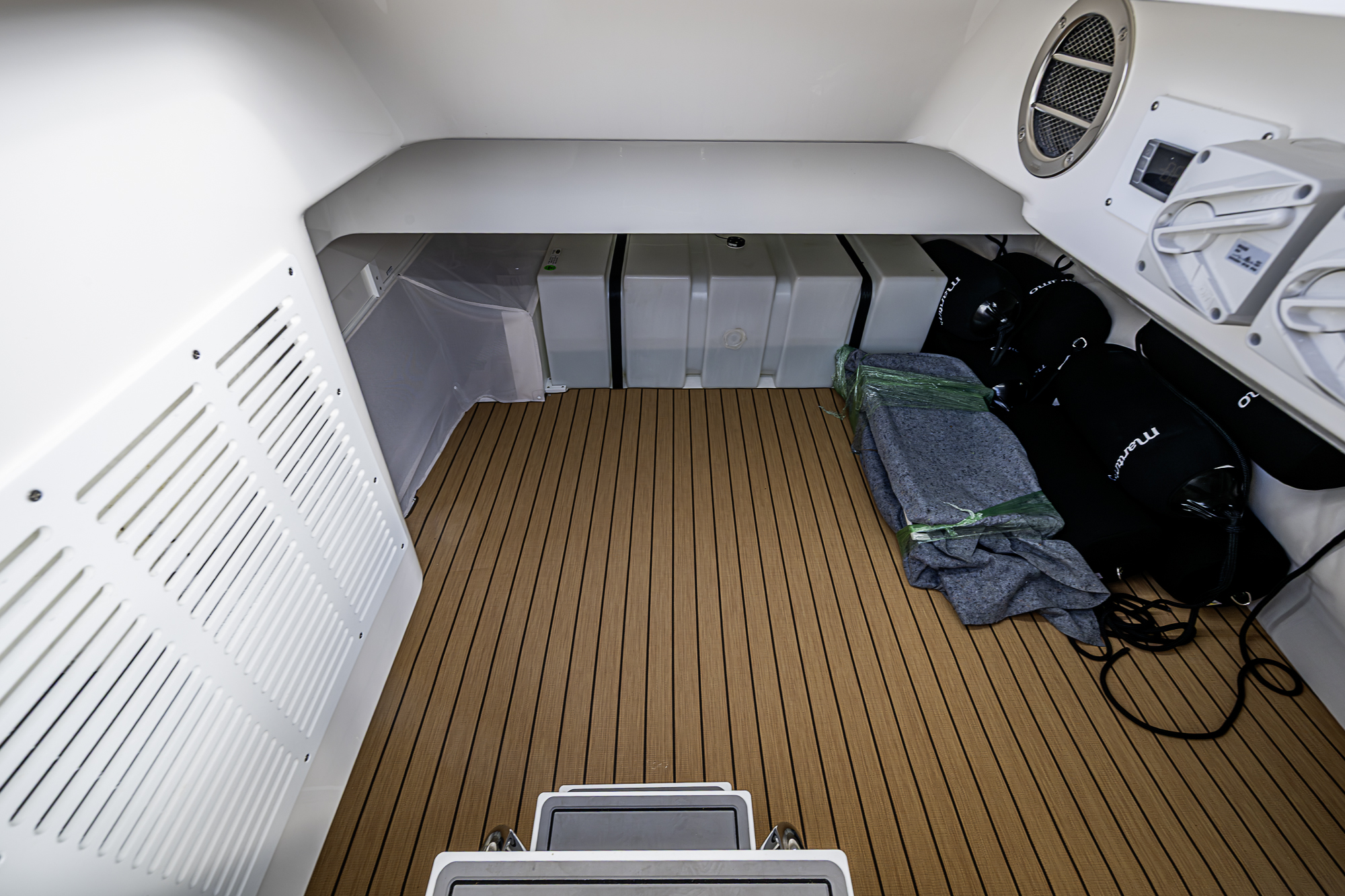 M60-26 yacht photo 52