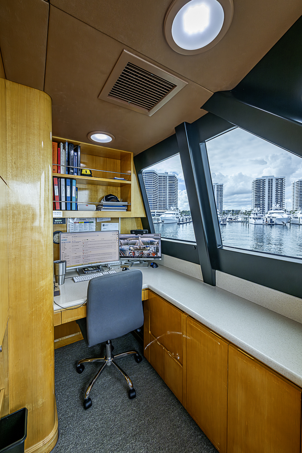 Probability yacht photo 259