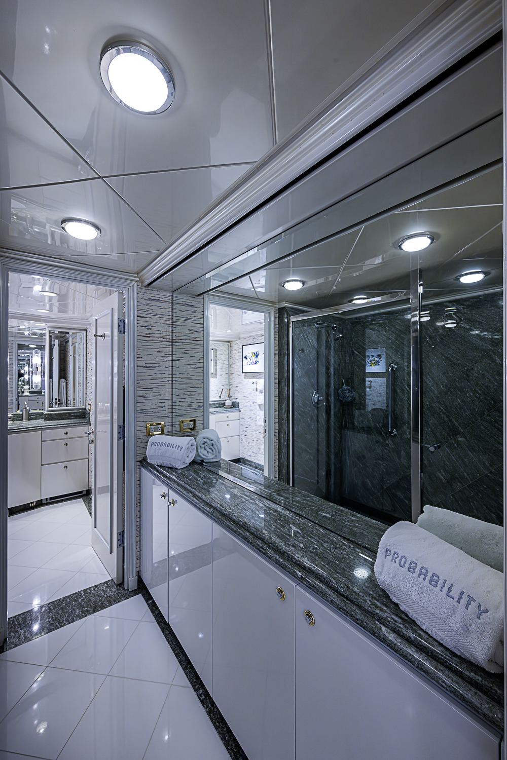 Probability yacht photo 186