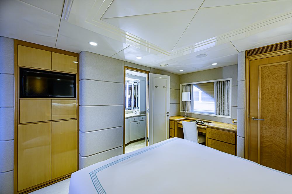 Probability yacht photo 136