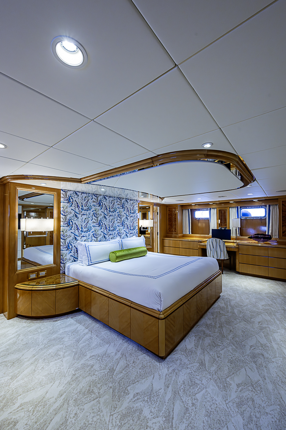 Probability yacht photo 168