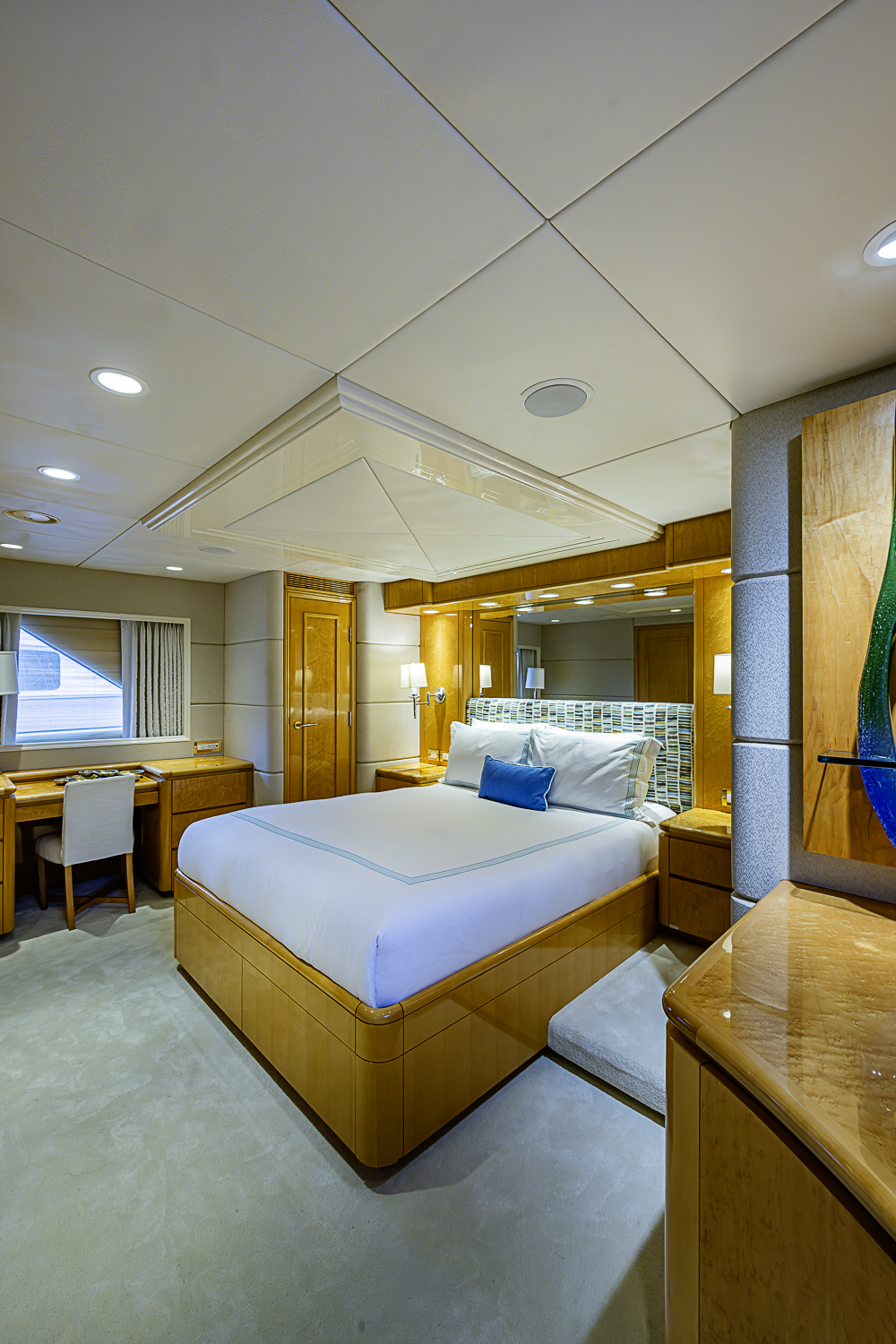 Probability yacht photo 133