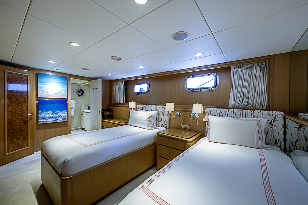 Probability yacht photo 142
