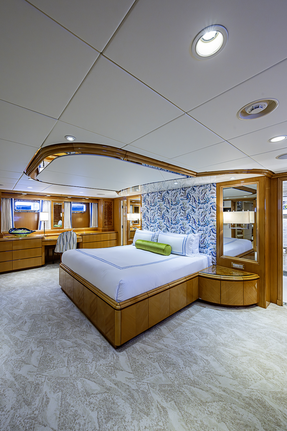 Probability yacht photo 172