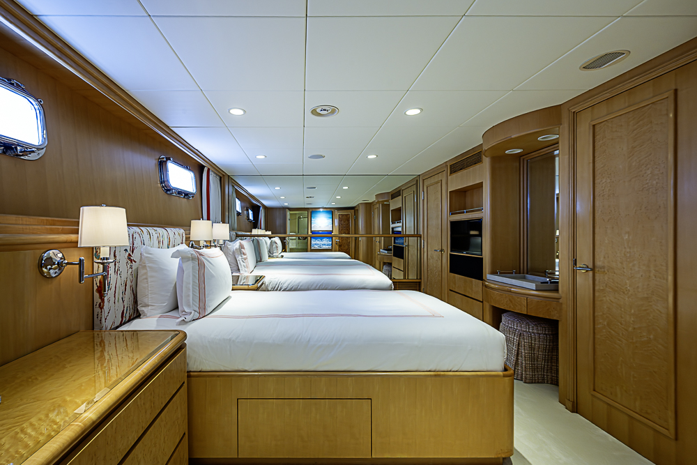 Probability yacht photo 144