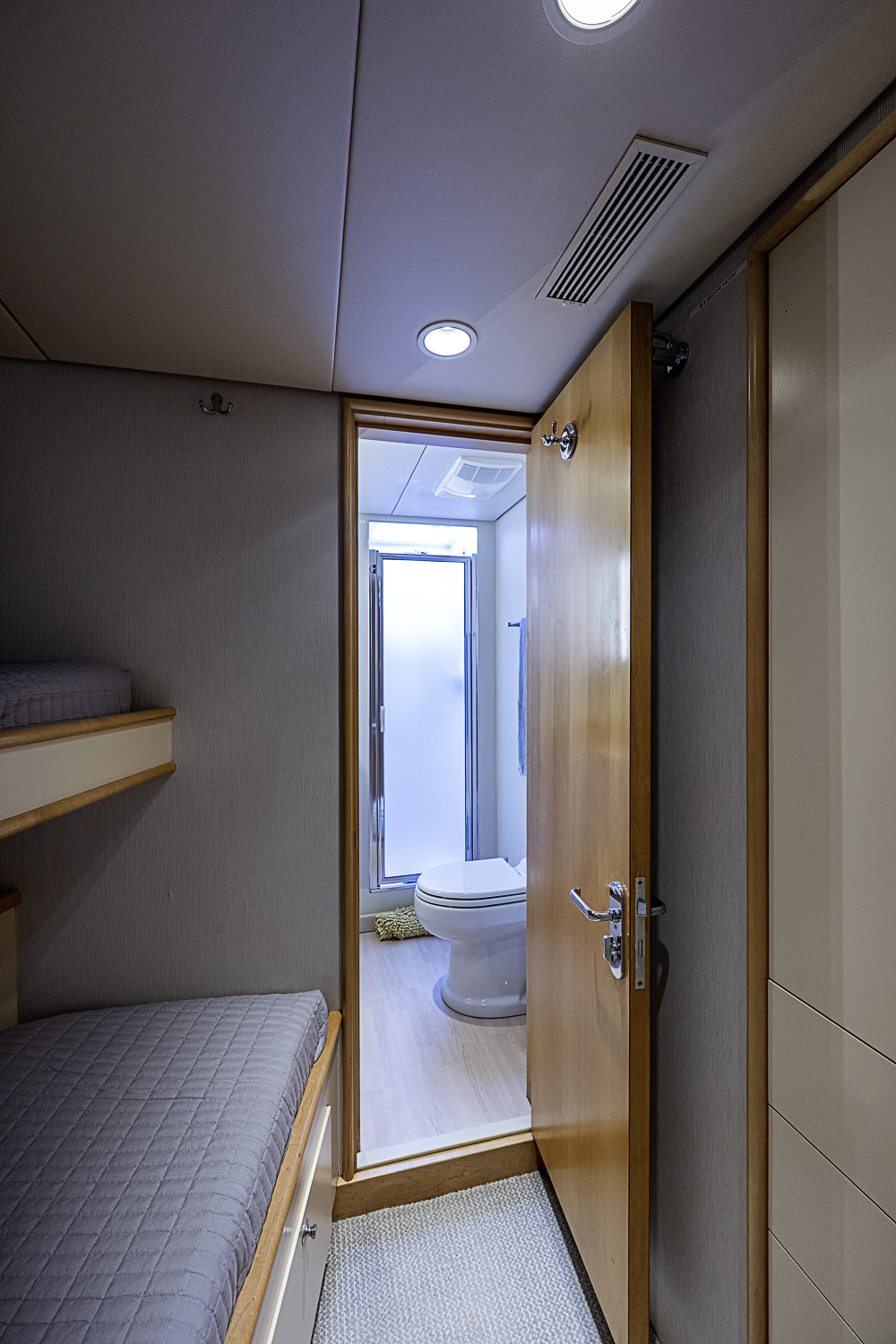 Probability yacht photo 204