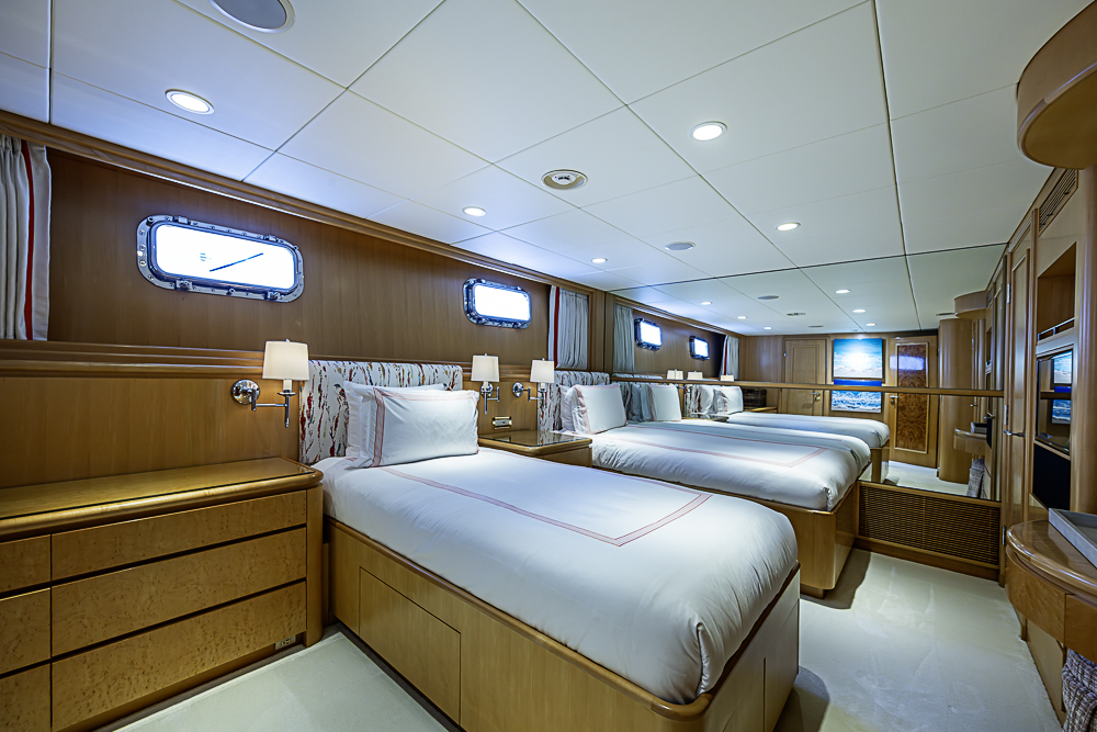 Probability yacht photo 140