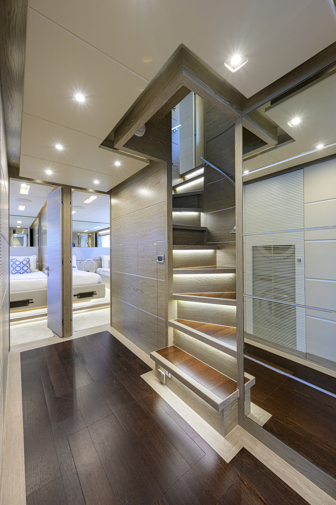 Short Story yacht photo 181