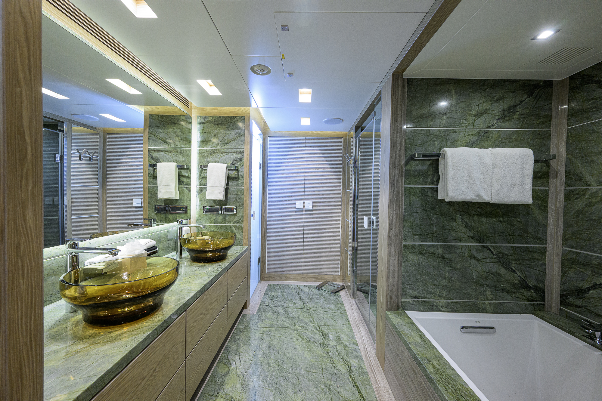 Short Story yacht photo 238