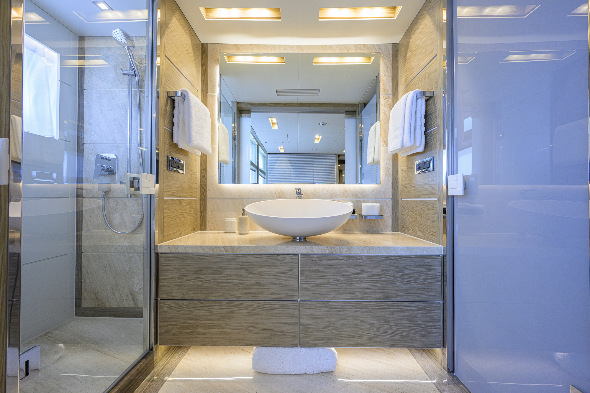 Short Story yacht photo 222