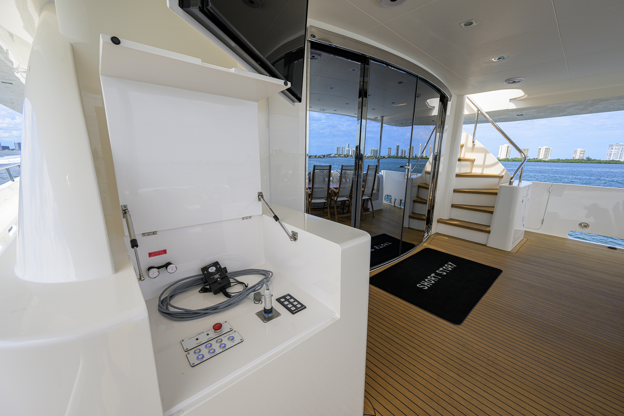 Short Story yacht photo 116