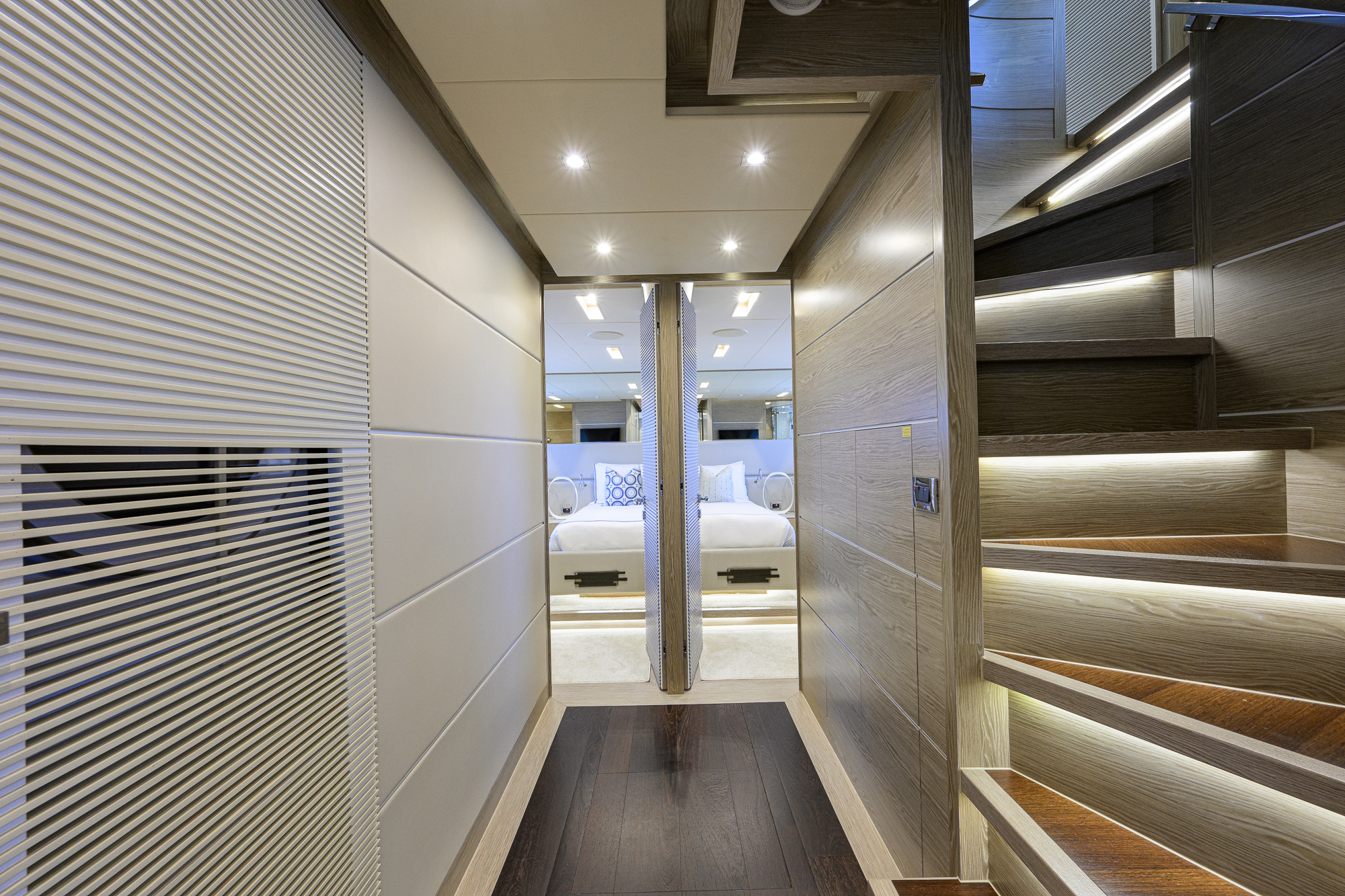 Short Story yacht photo 180