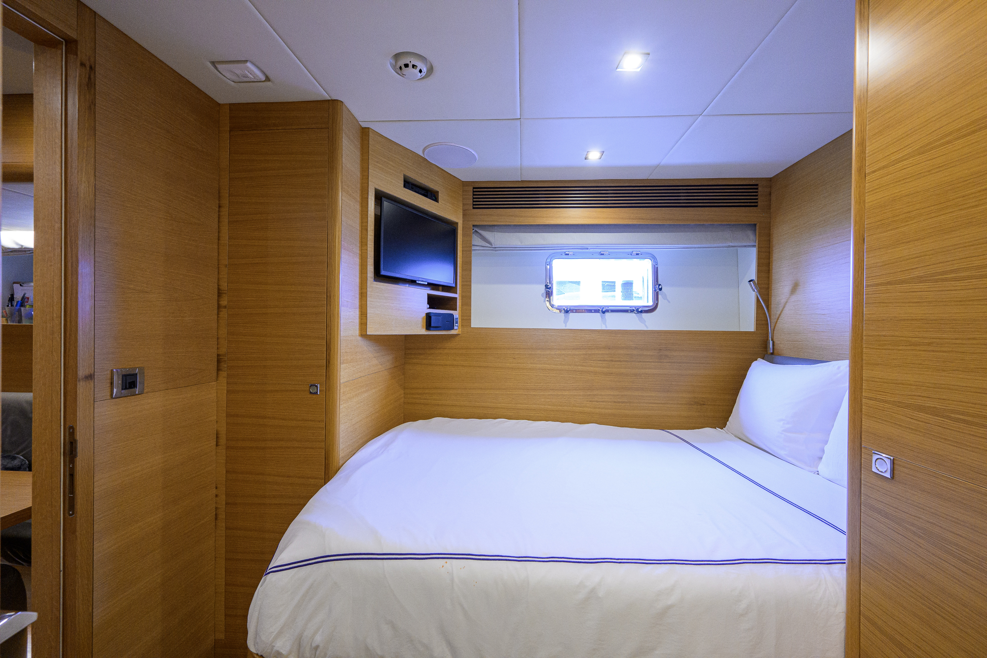Short Story yacht photo 254