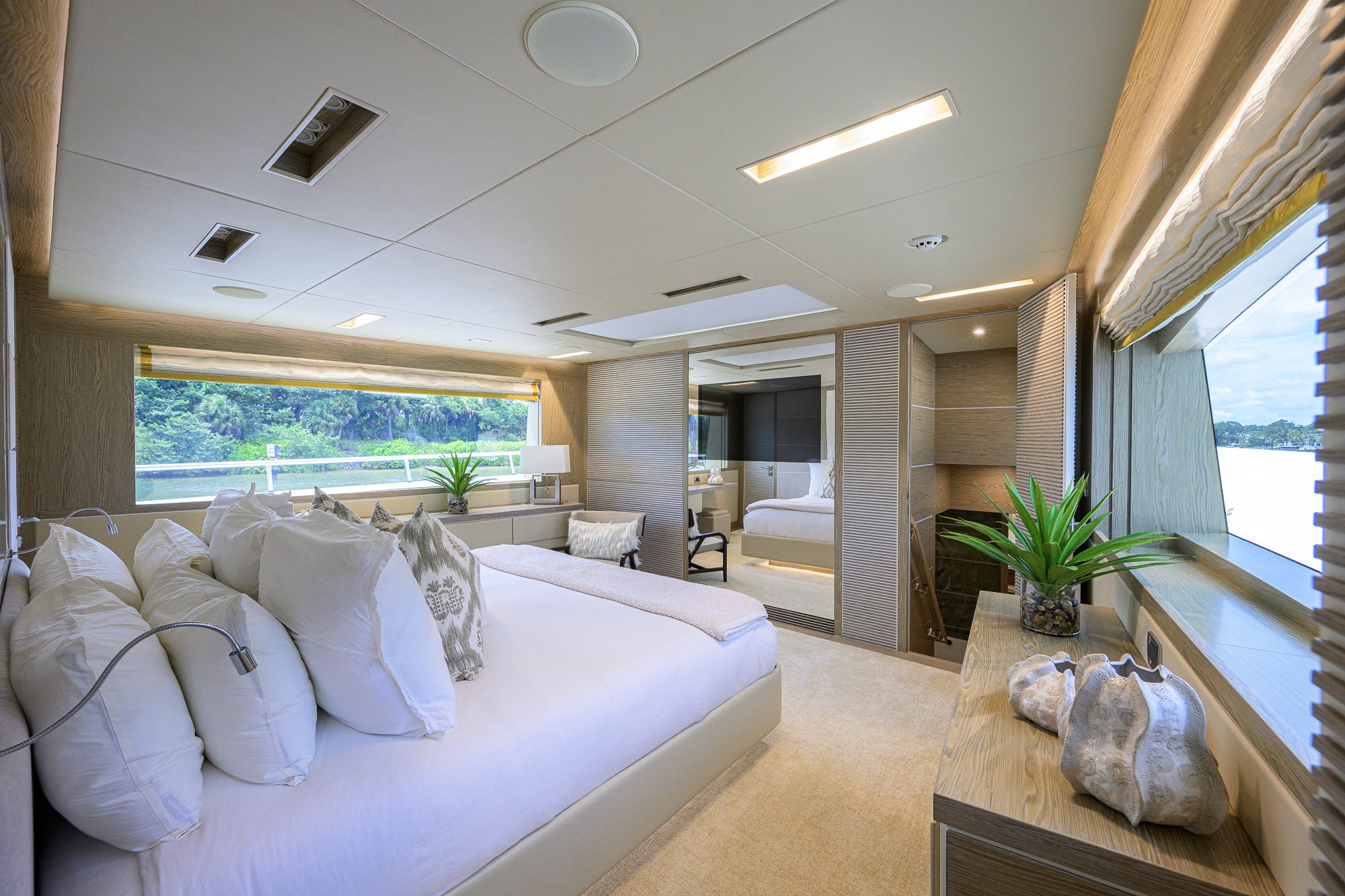 Short Story yacht photo 229