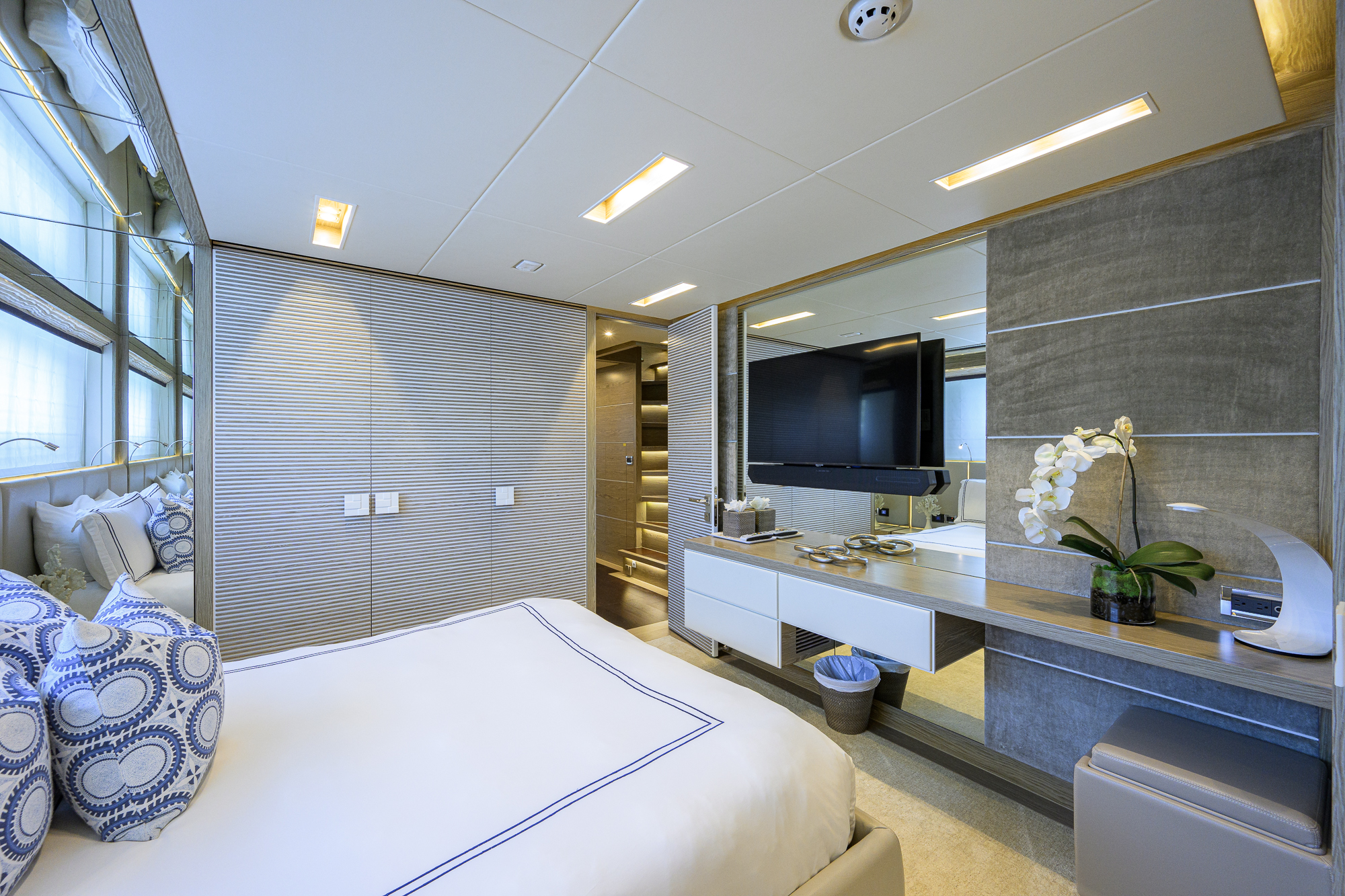 Short Story yacht photo 206