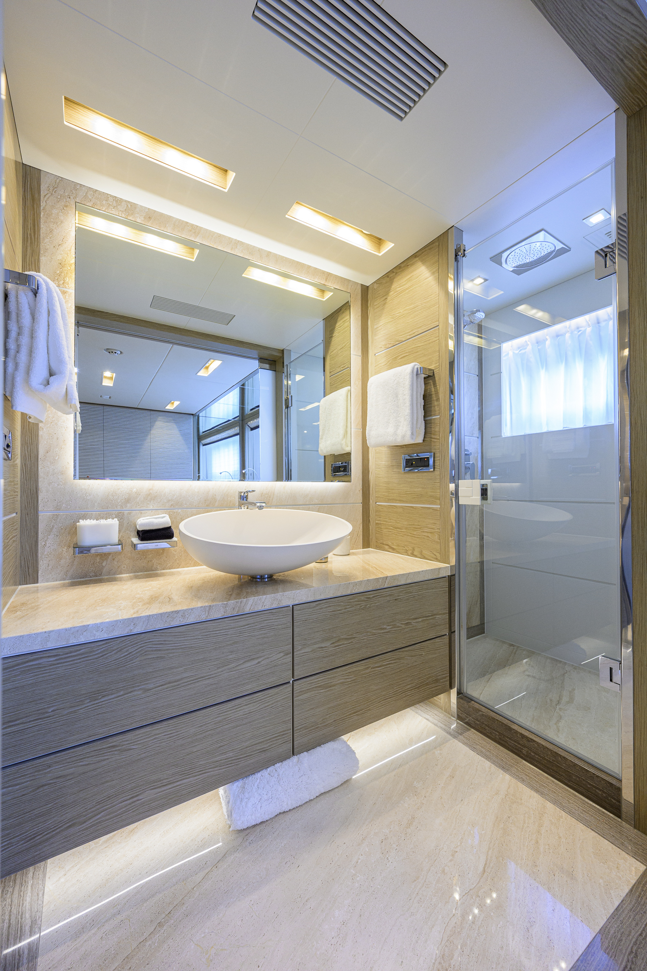 Short Story yacht photo 208