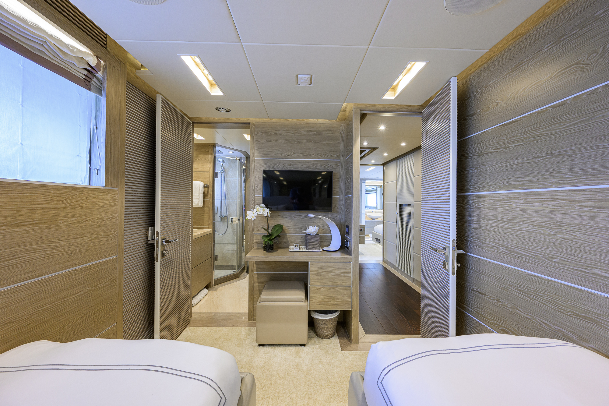 Short Story yacht photo 196