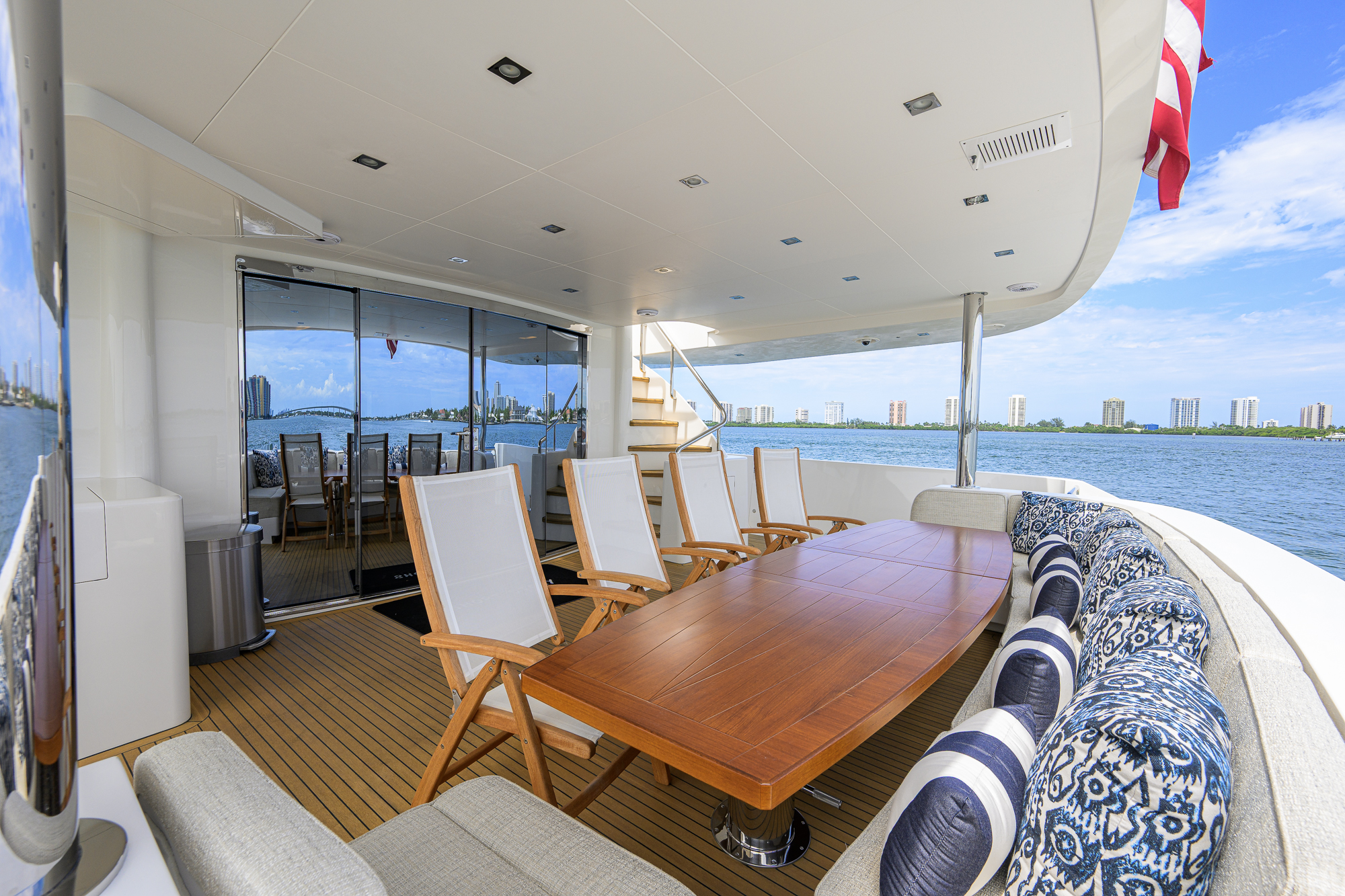 Short Story yacht photo 110
