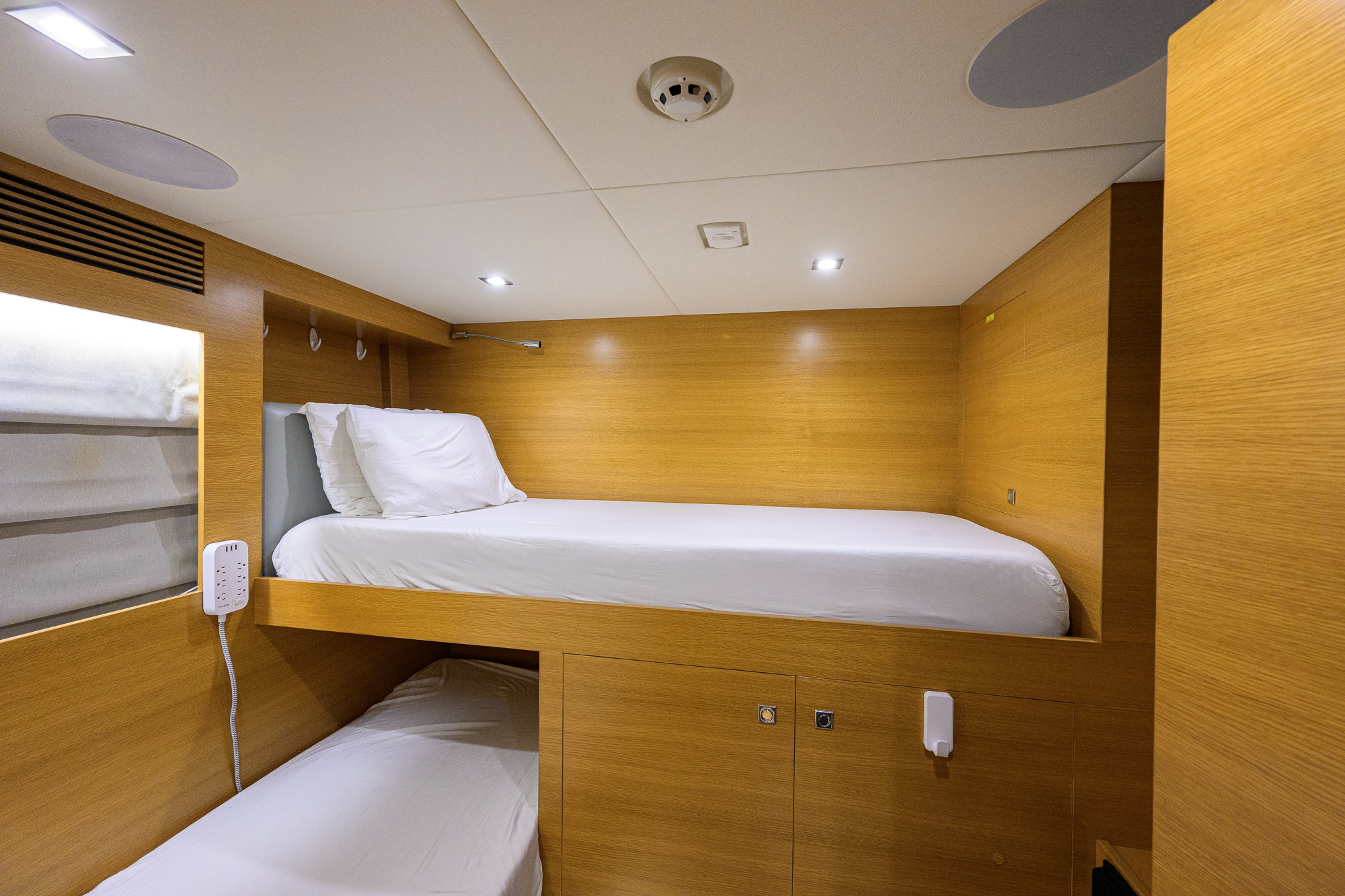 Short Story yacht photo 260