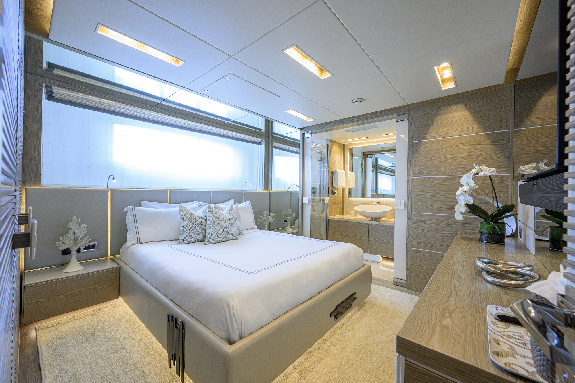 Short Story yacht photo 216