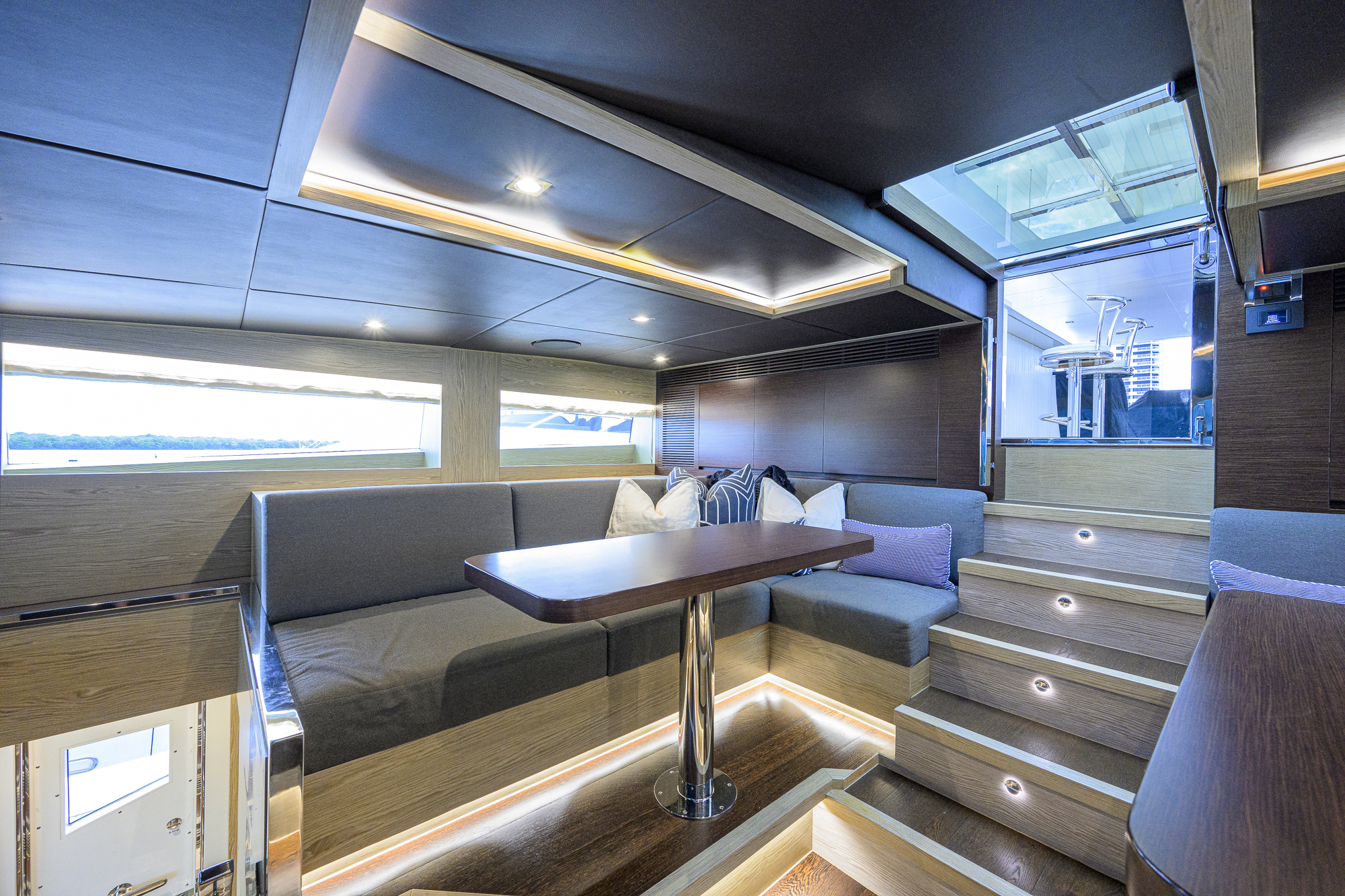 Short Story yacht photo 174