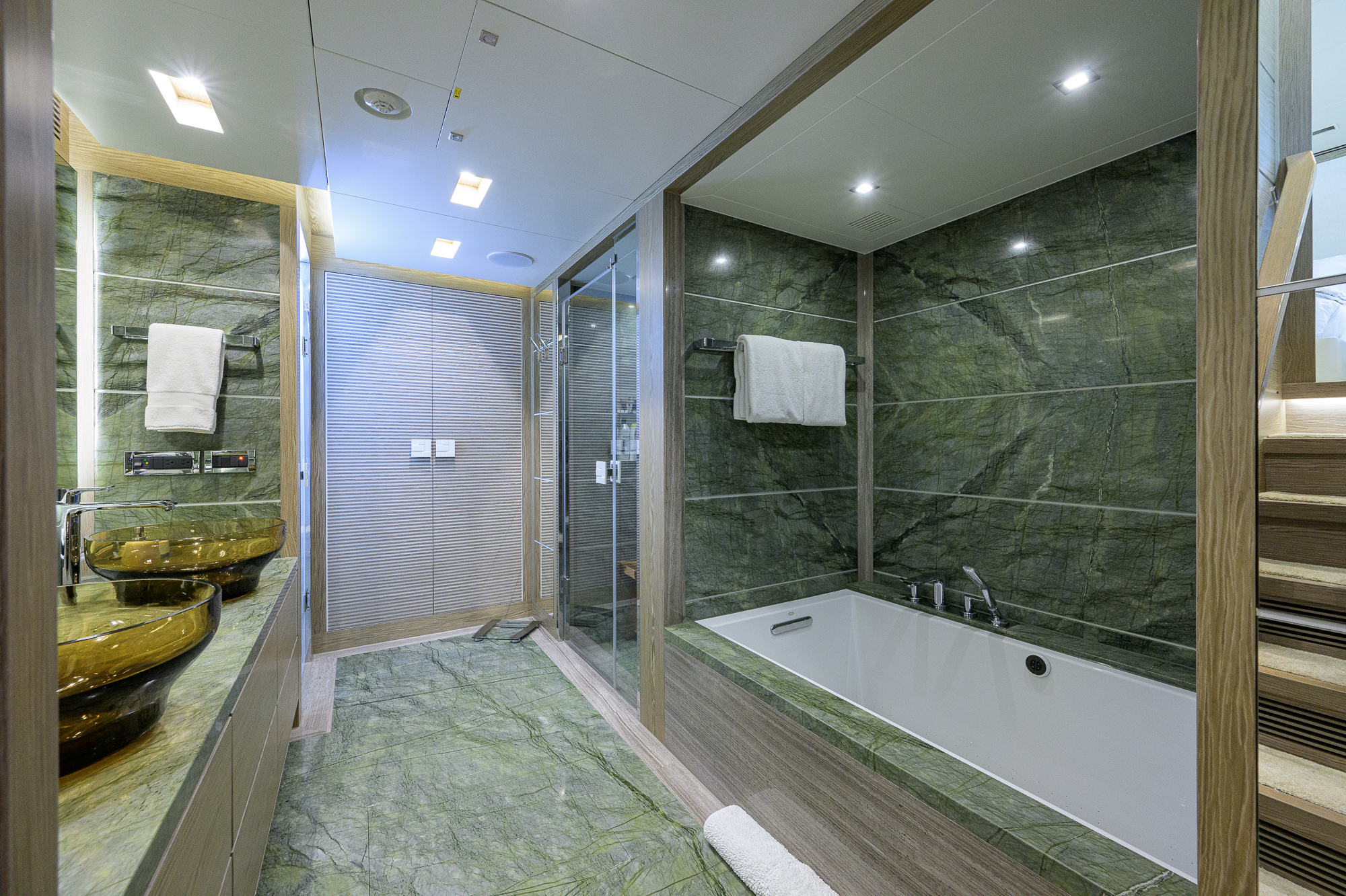 Short Story yacht photo 237