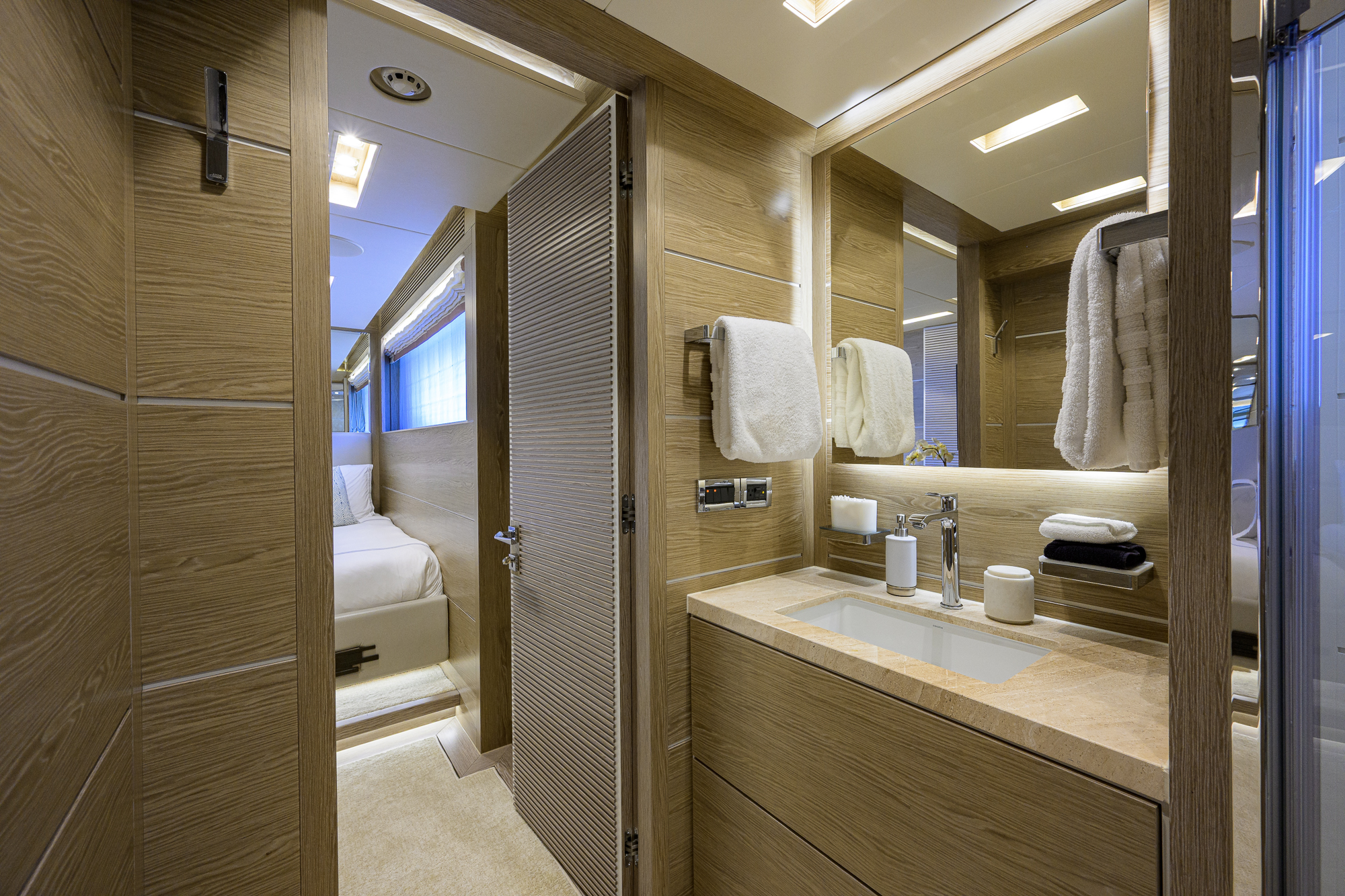 Short Story yacht photo 201
