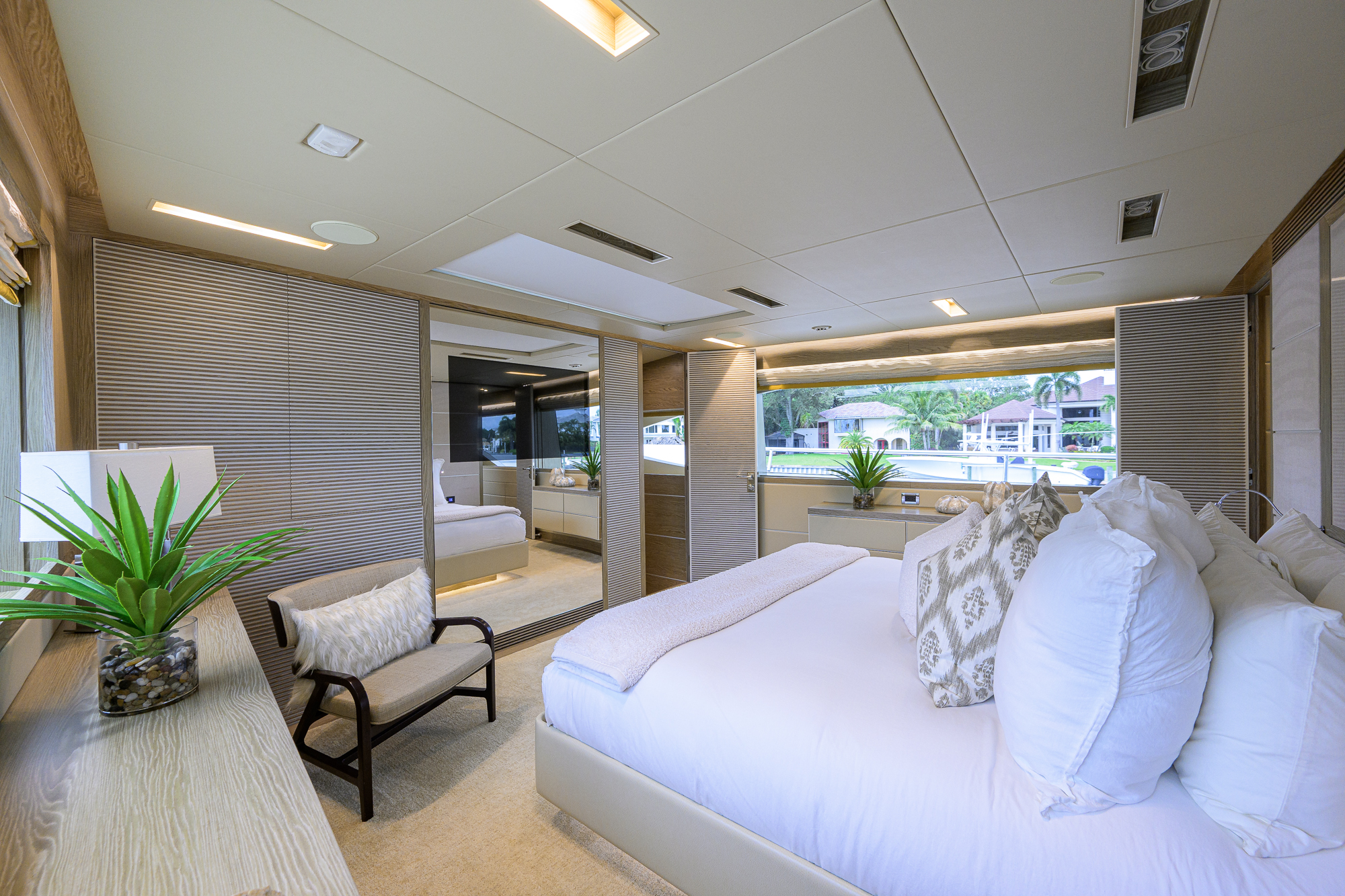 Short Story yacht photo 233