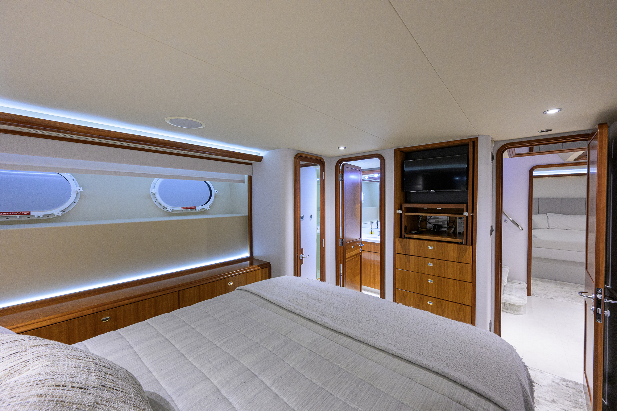 Breezy Day yacht photo 198
