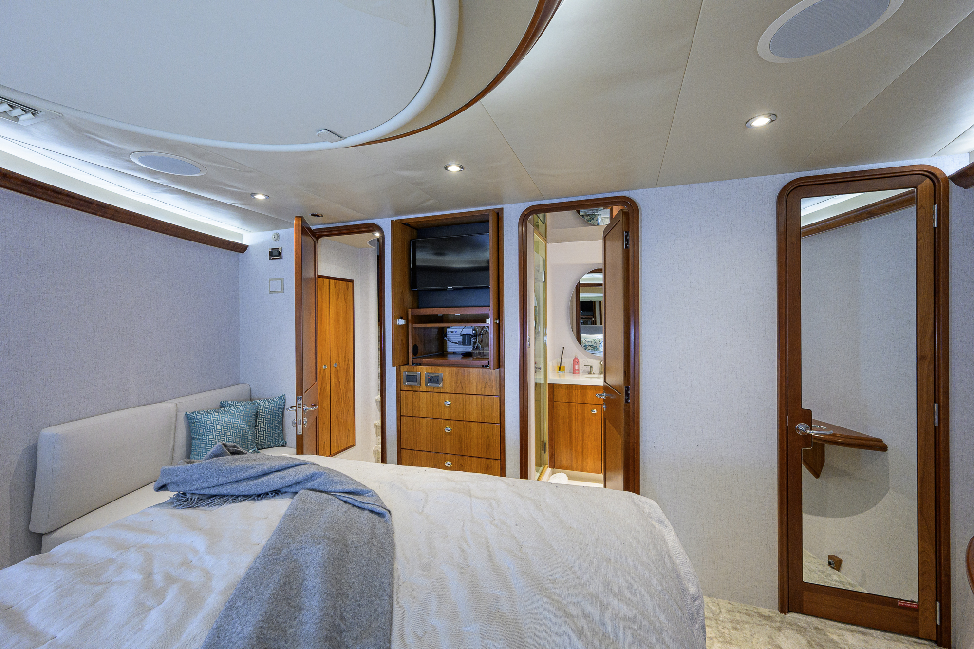 Breezy Day yacht photo 174