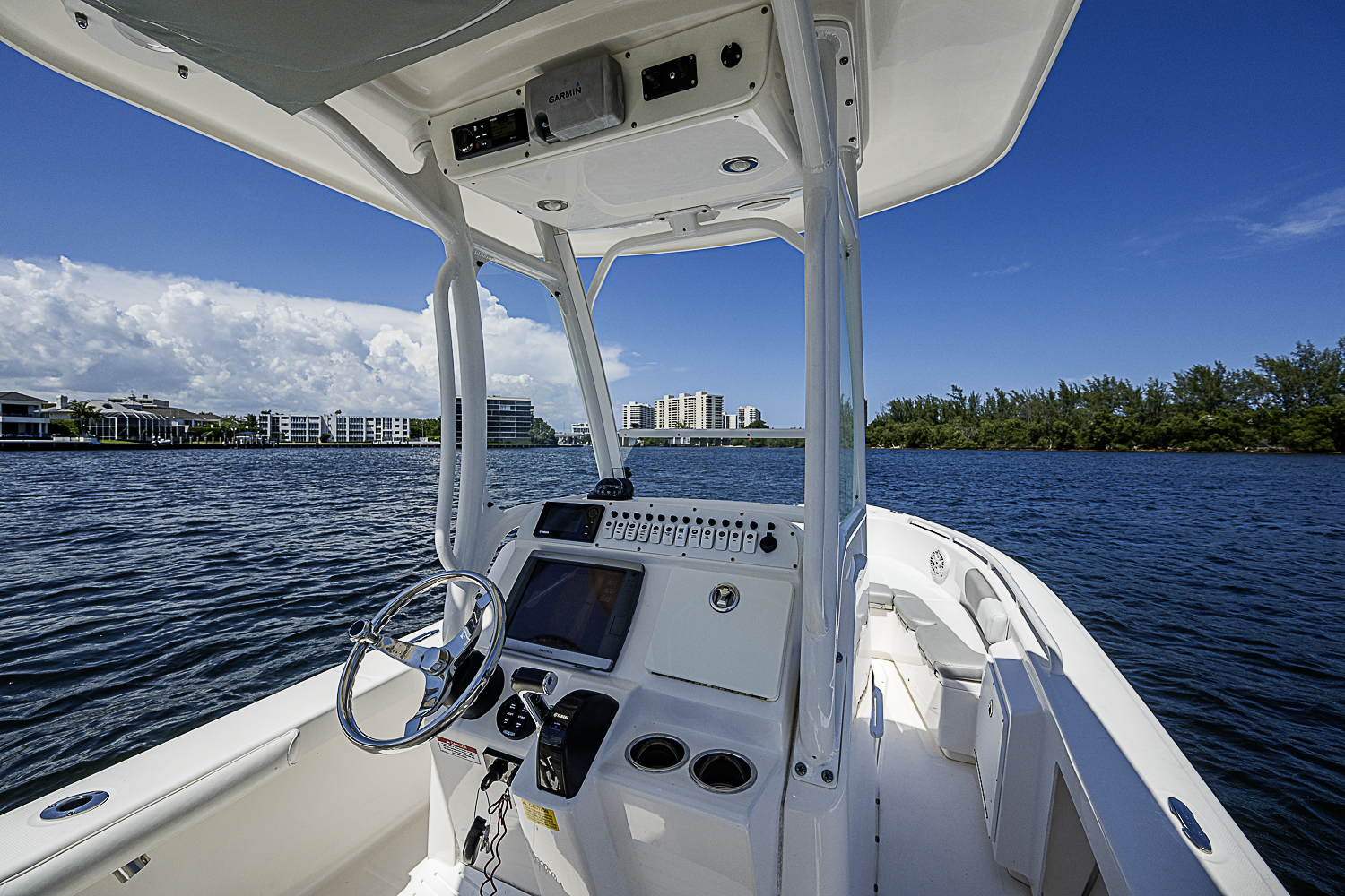 24 Everglades yacht photo 55