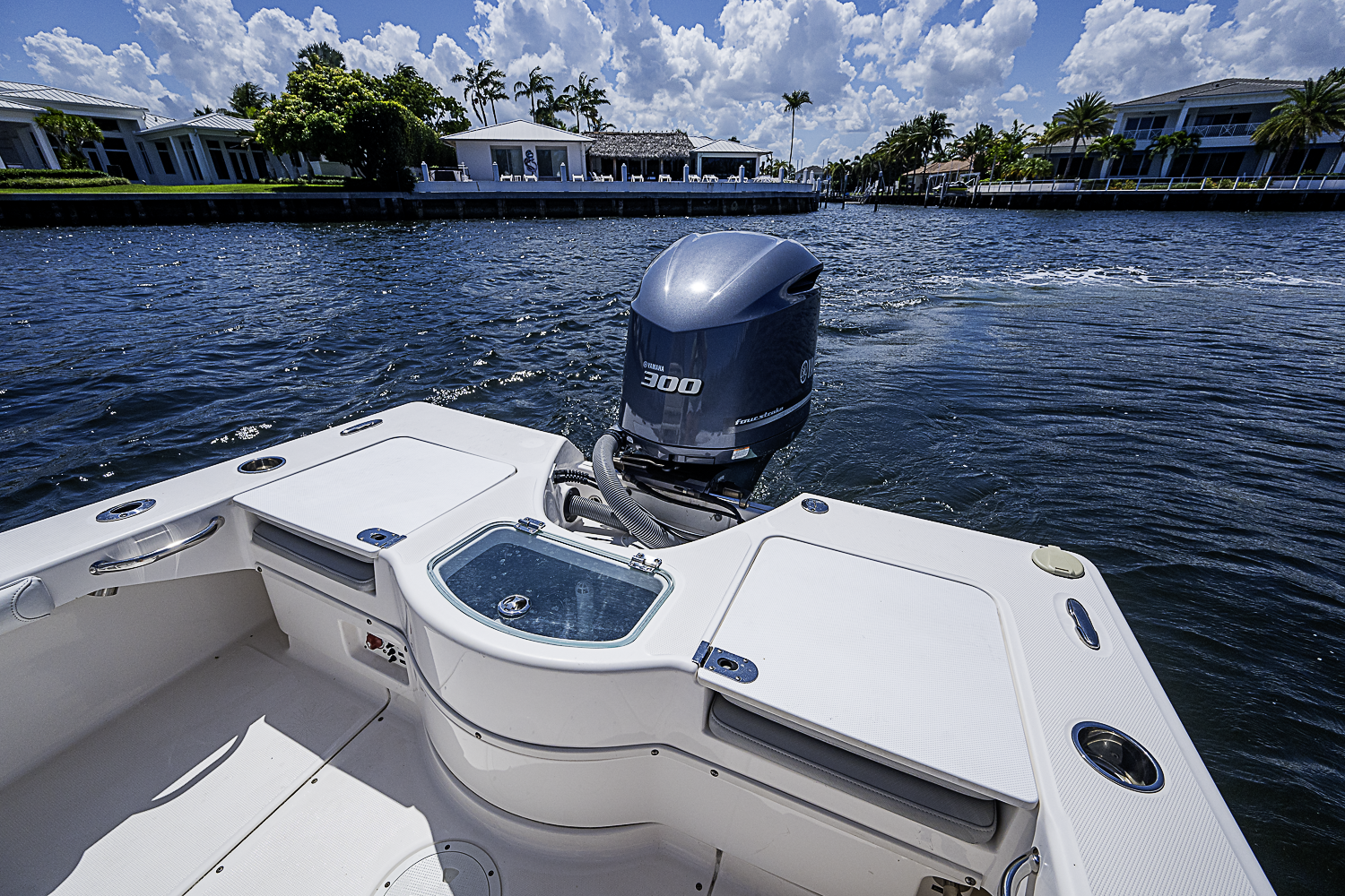24 Everglades yacht photo 48