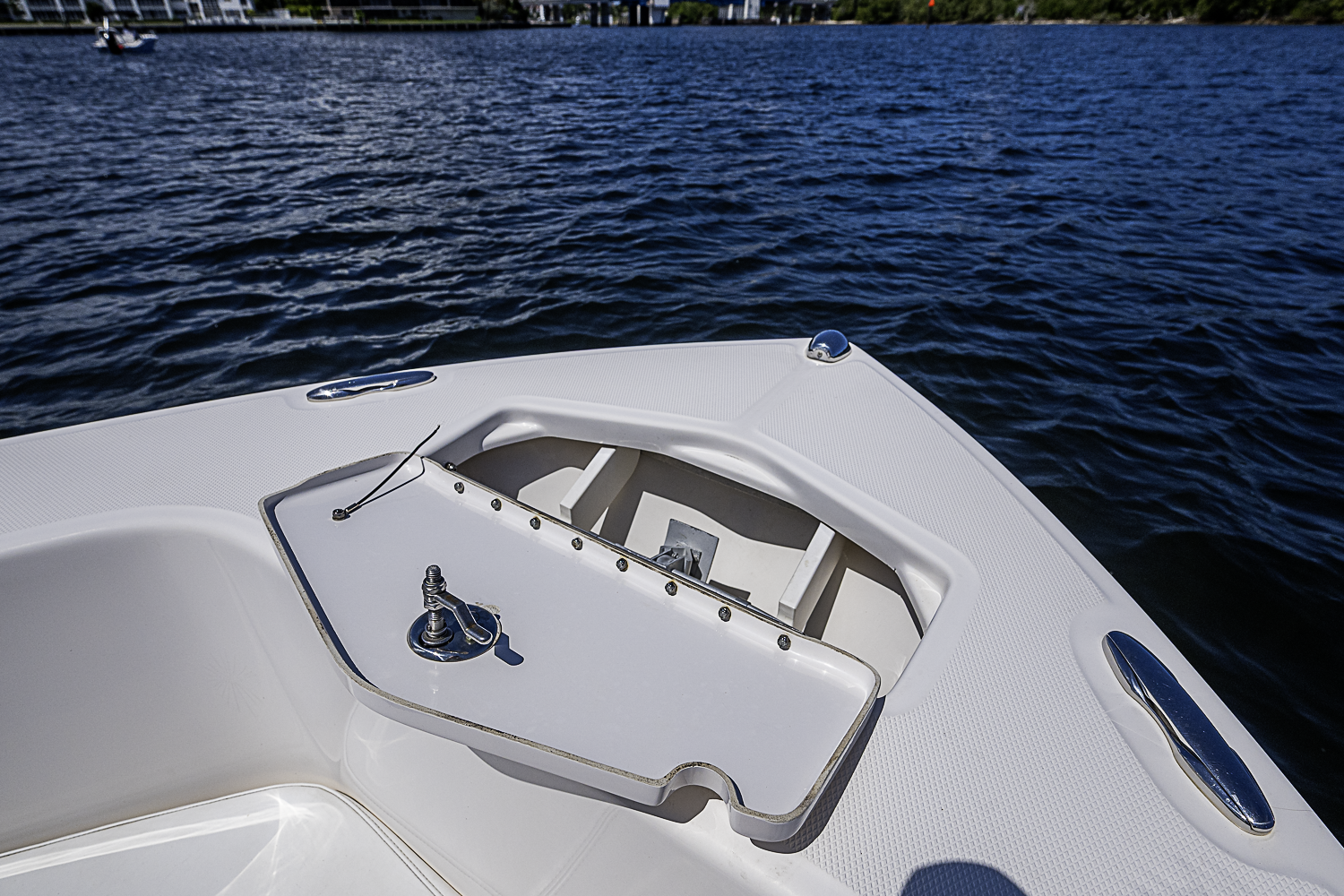 24 Everglades yacht photo 47