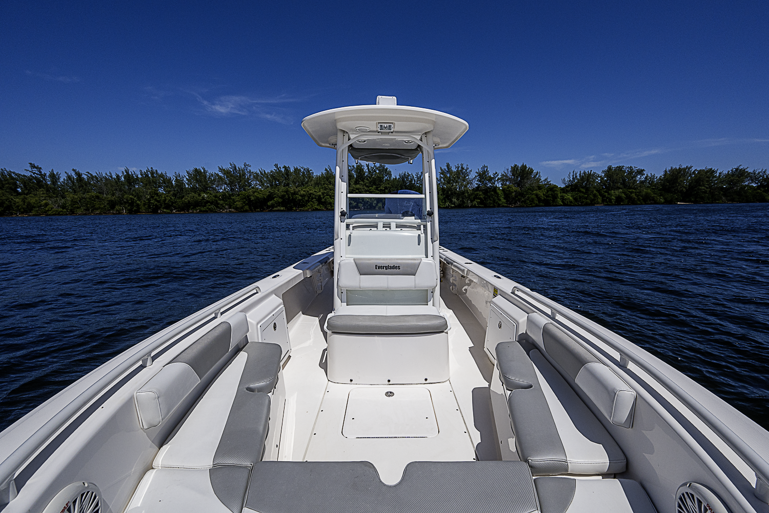 24 Everglades yacht photo 43