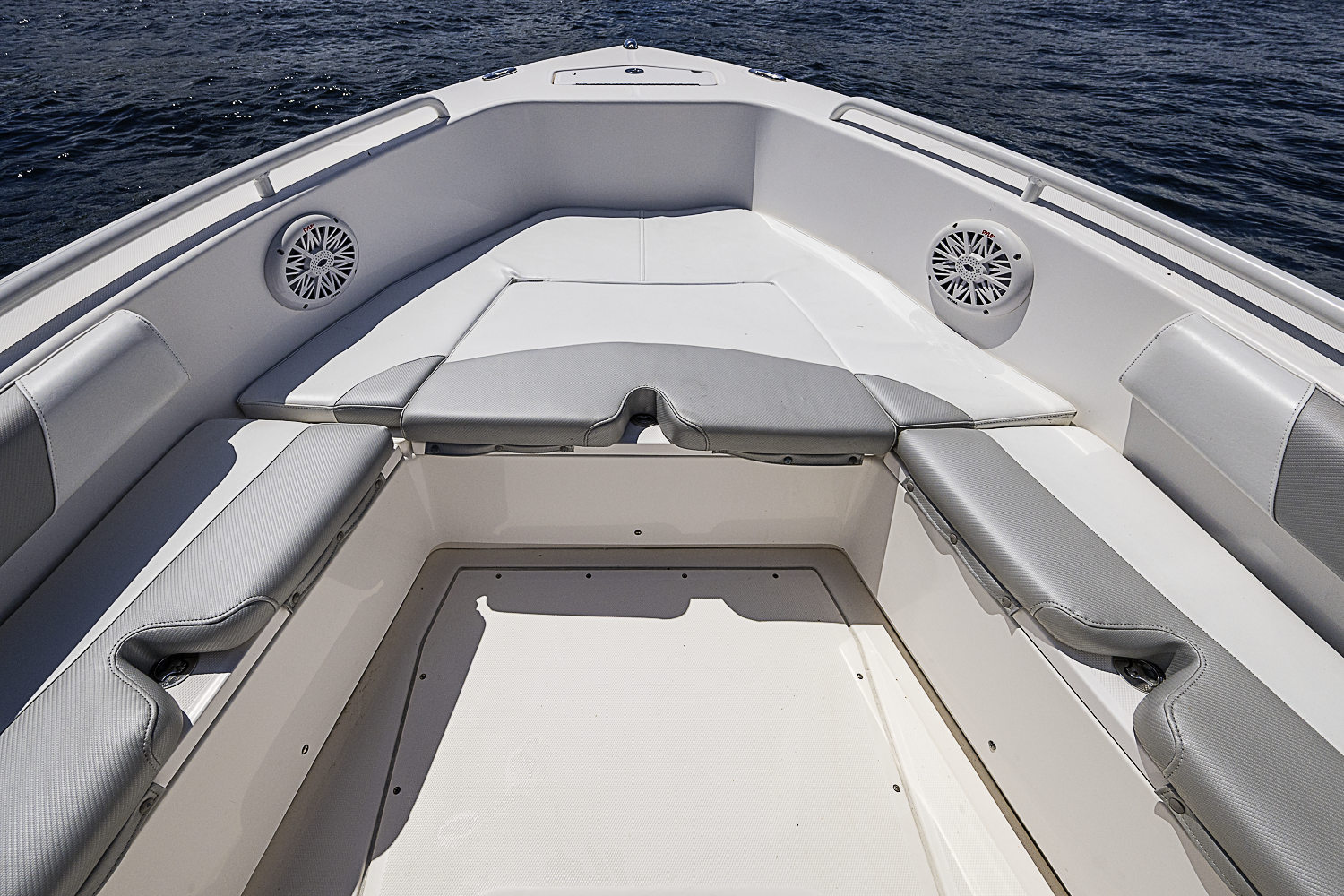 24 Everglades yacht photo 41