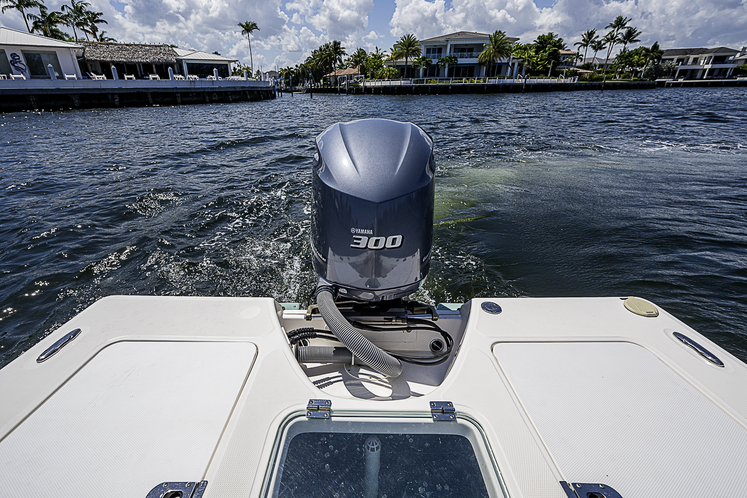 24 Everglades yacht photo 52
