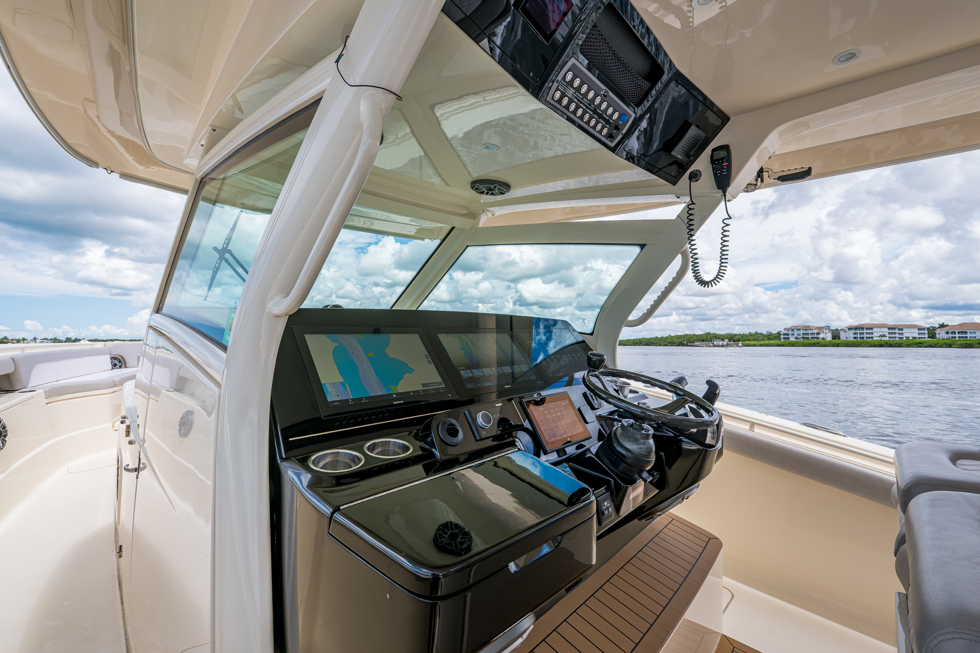 42 Scout yacht photo 87