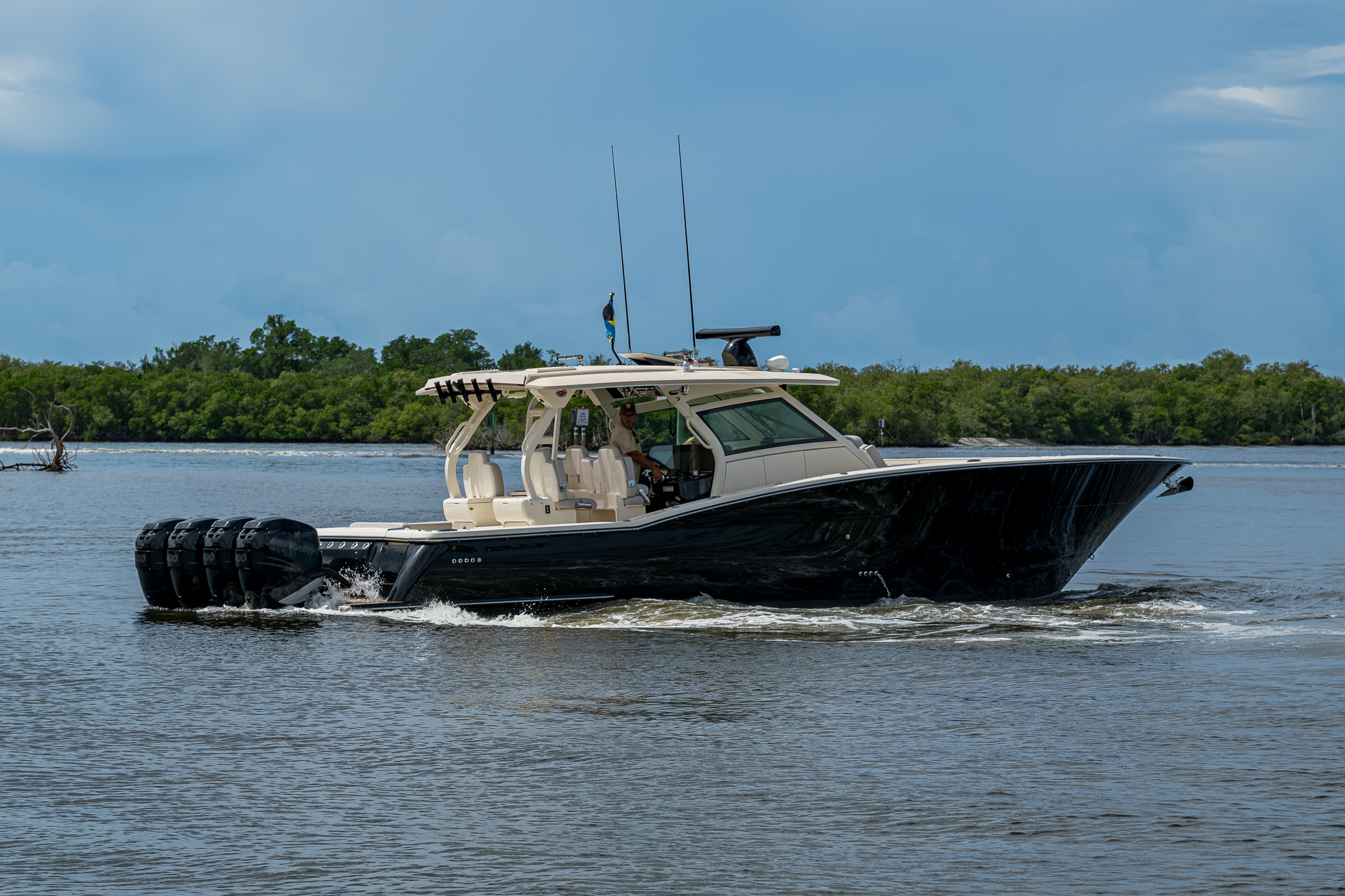 42 Scout yacht photo 21