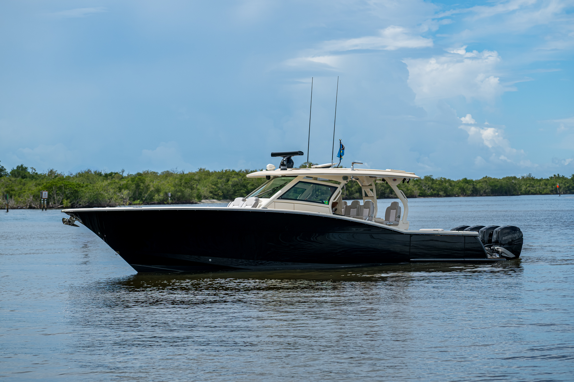 42 Scout yacht photo 10