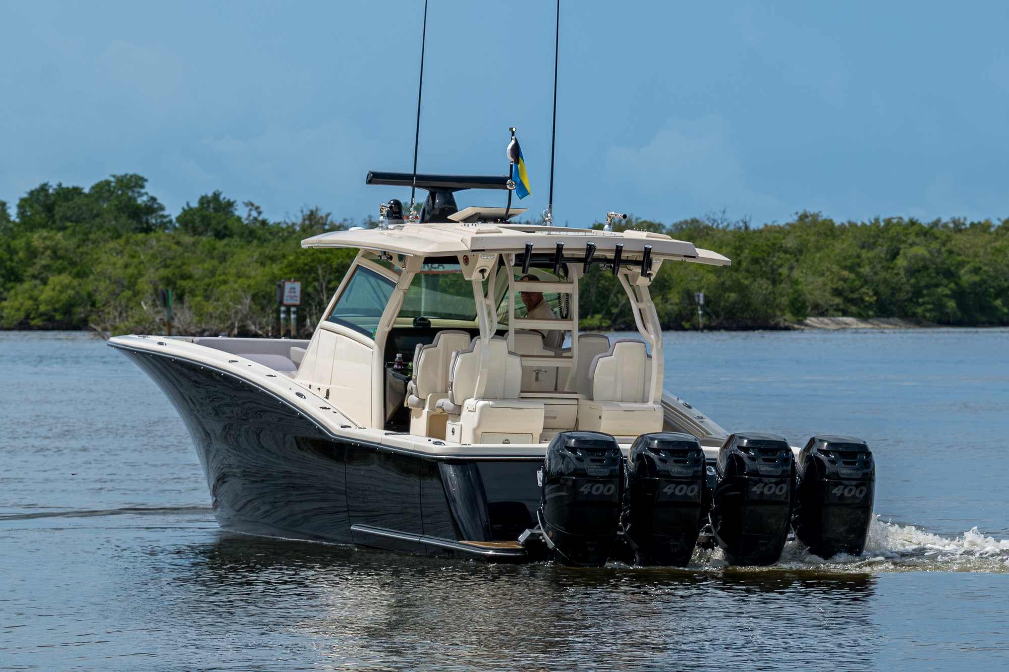 42 Scout yacht photo 17