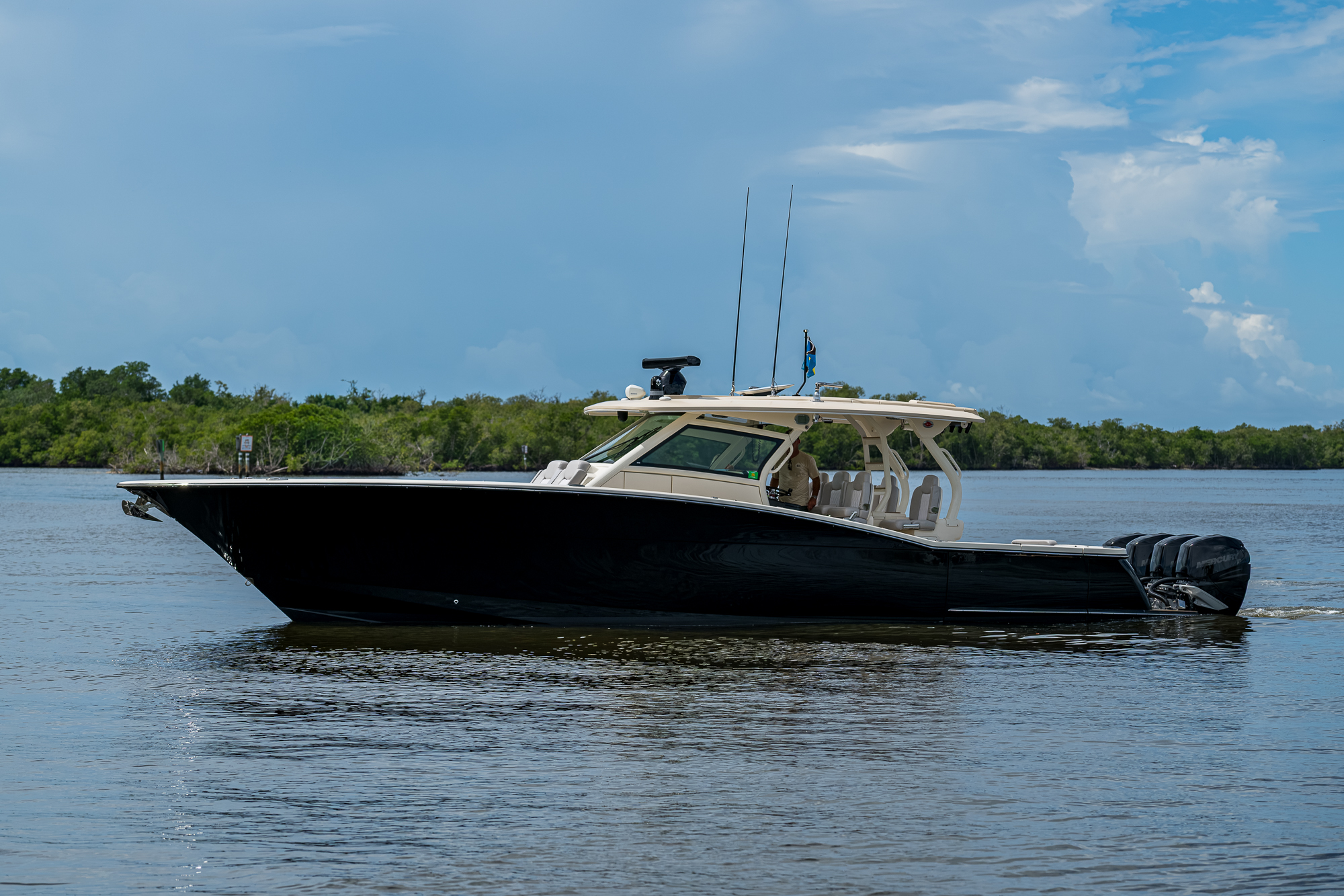 42 Scout yacht photo 11