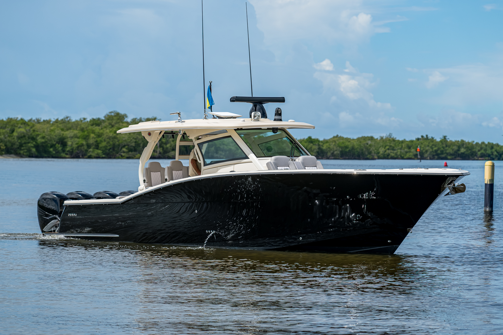 42 Scout yacht photo 3