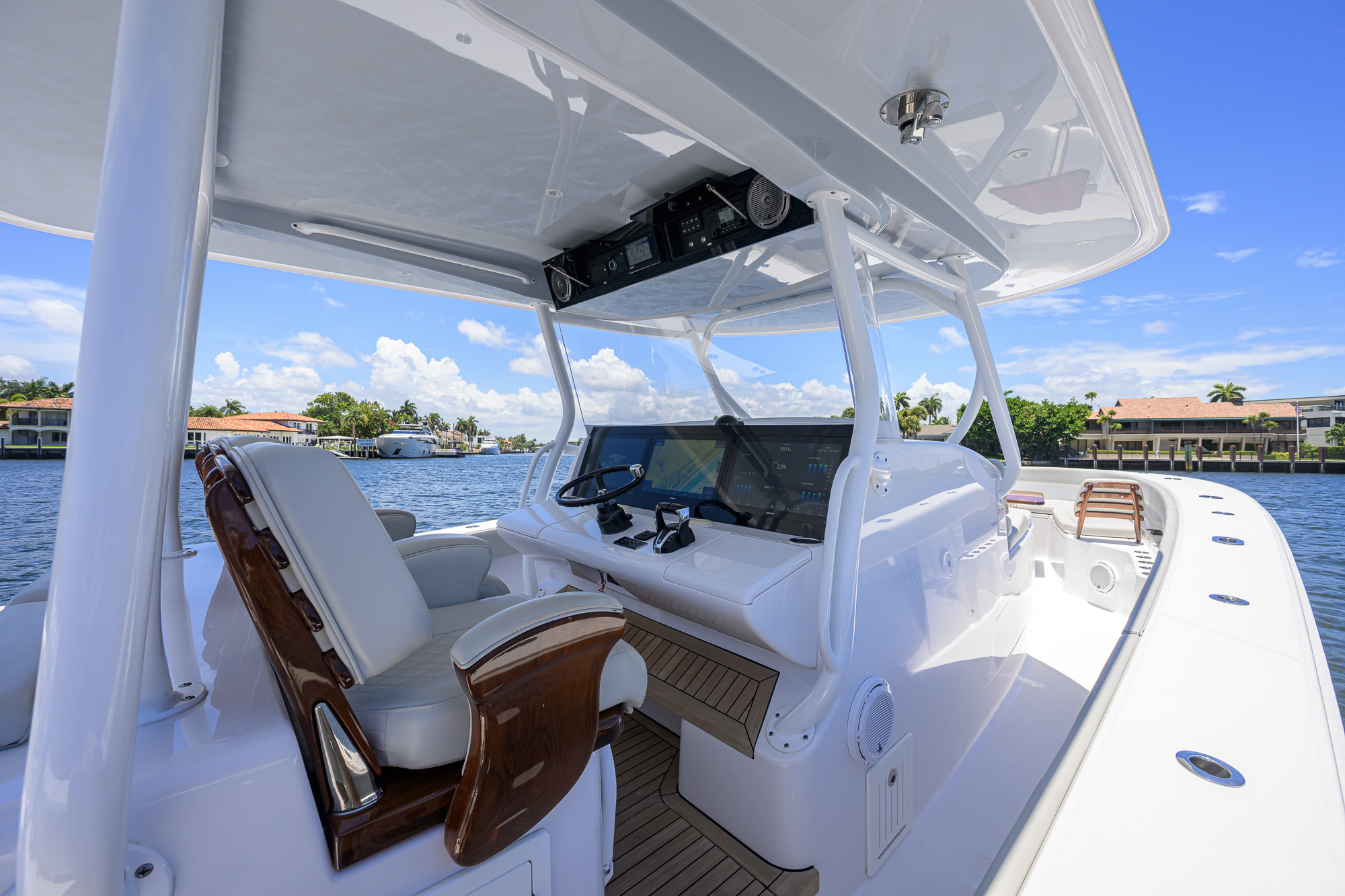Nacho yacht photo 74