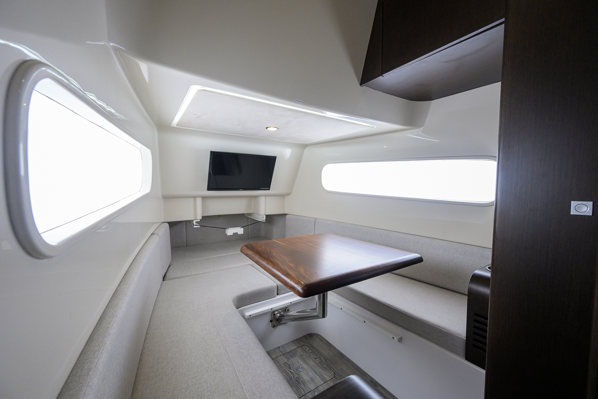 Nacho yacht photo 99