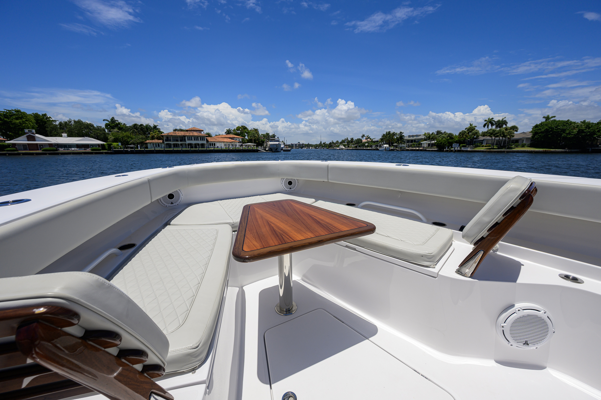 Nacho yacht photo 30
